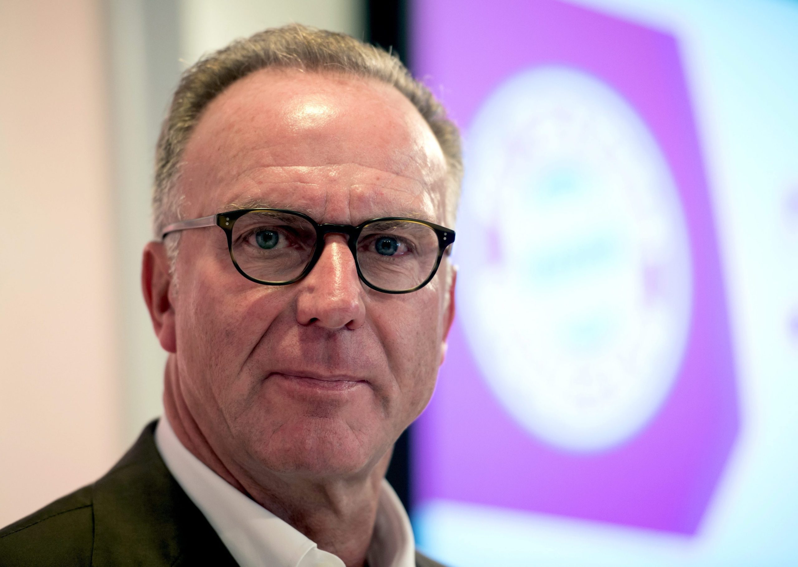 Rummenigge diz que Bayern foi prejudicado pelo árbitro e pede video-árbitro