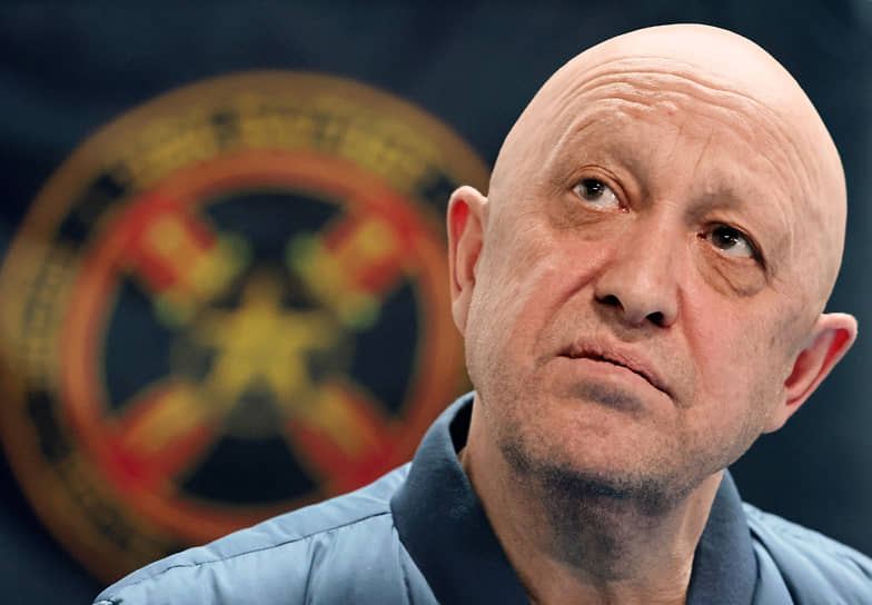 Quem eram os outros membros do grupo Wagner que estavam com Prigozhin no avião que caiu em Tver?