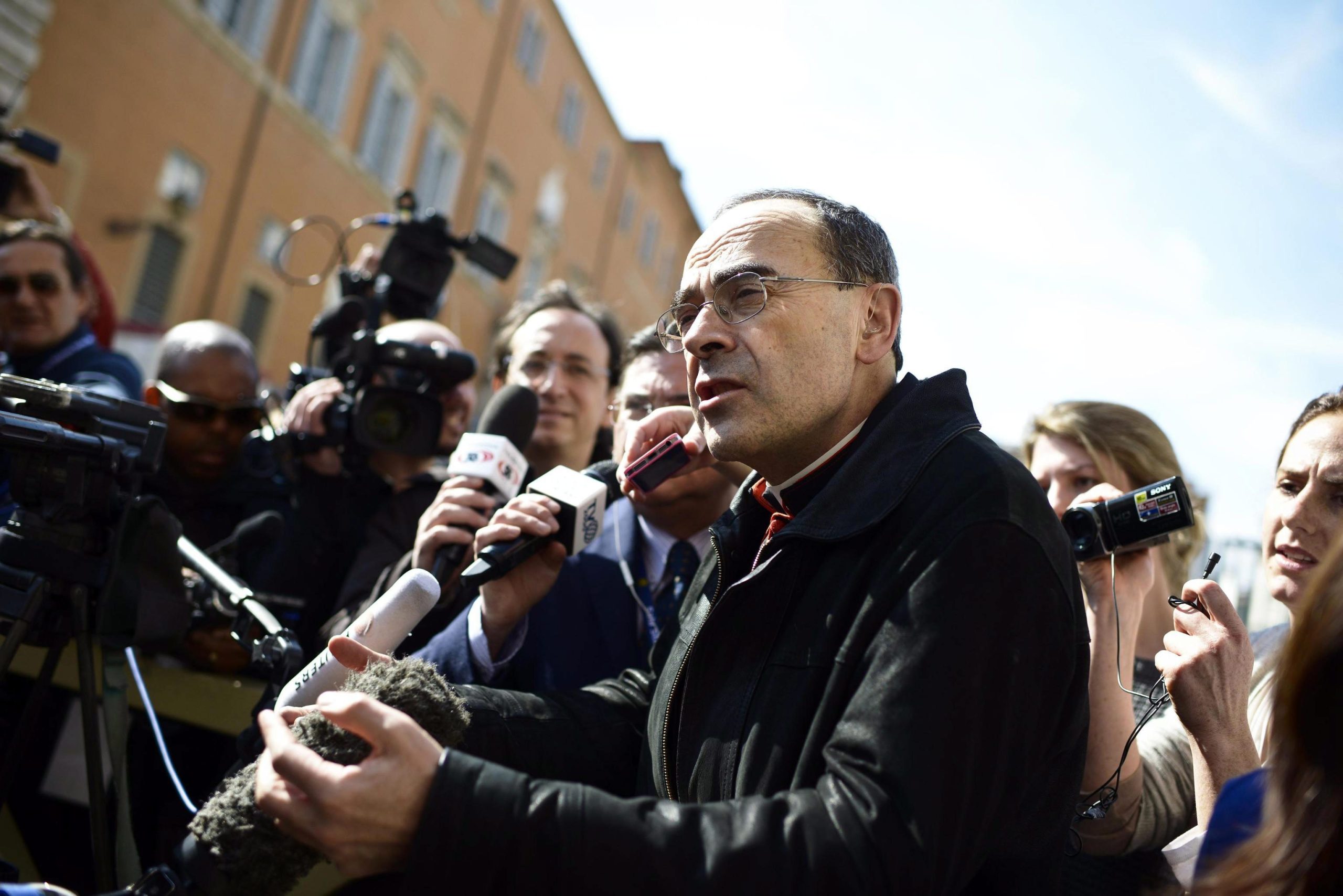Papa recusa renúncia do cardeal francês Philippe Barbarin