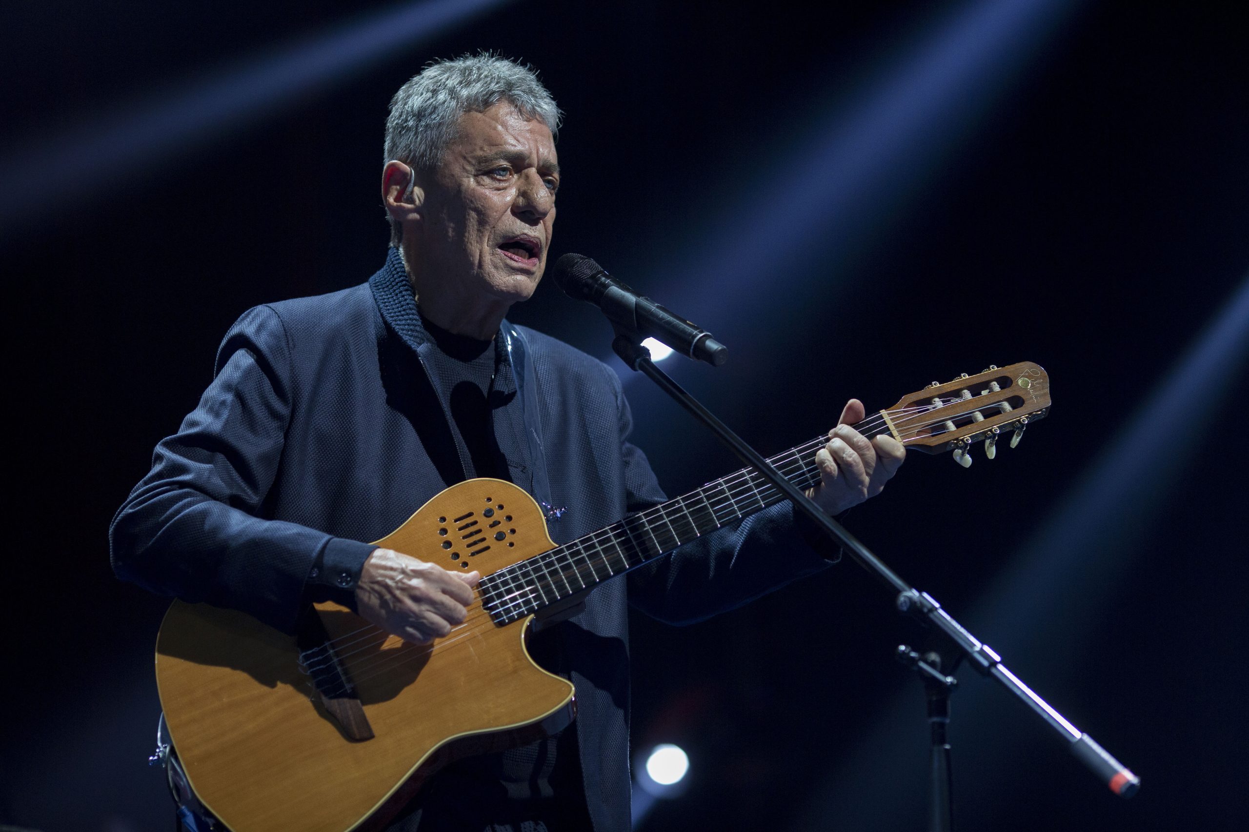 Partilhados 17 discos de Chico Buarque no Spotify, Deezer e Apple Music