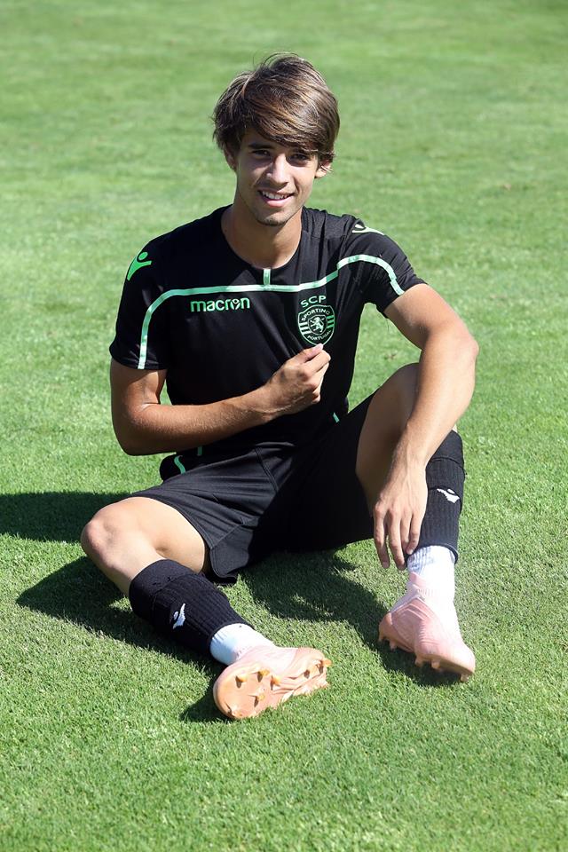 Sporting empresta Daniel Bragança ao Farense até final da época