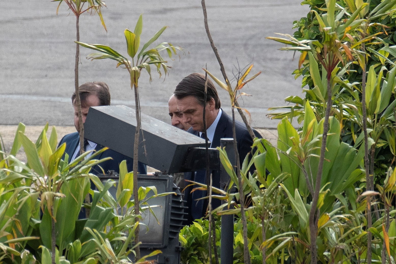 Bolsonaro saiu de casa, onde está em prisão domiciliária, para ir ao hospital. Antigo presidente em “estado fragilizado”