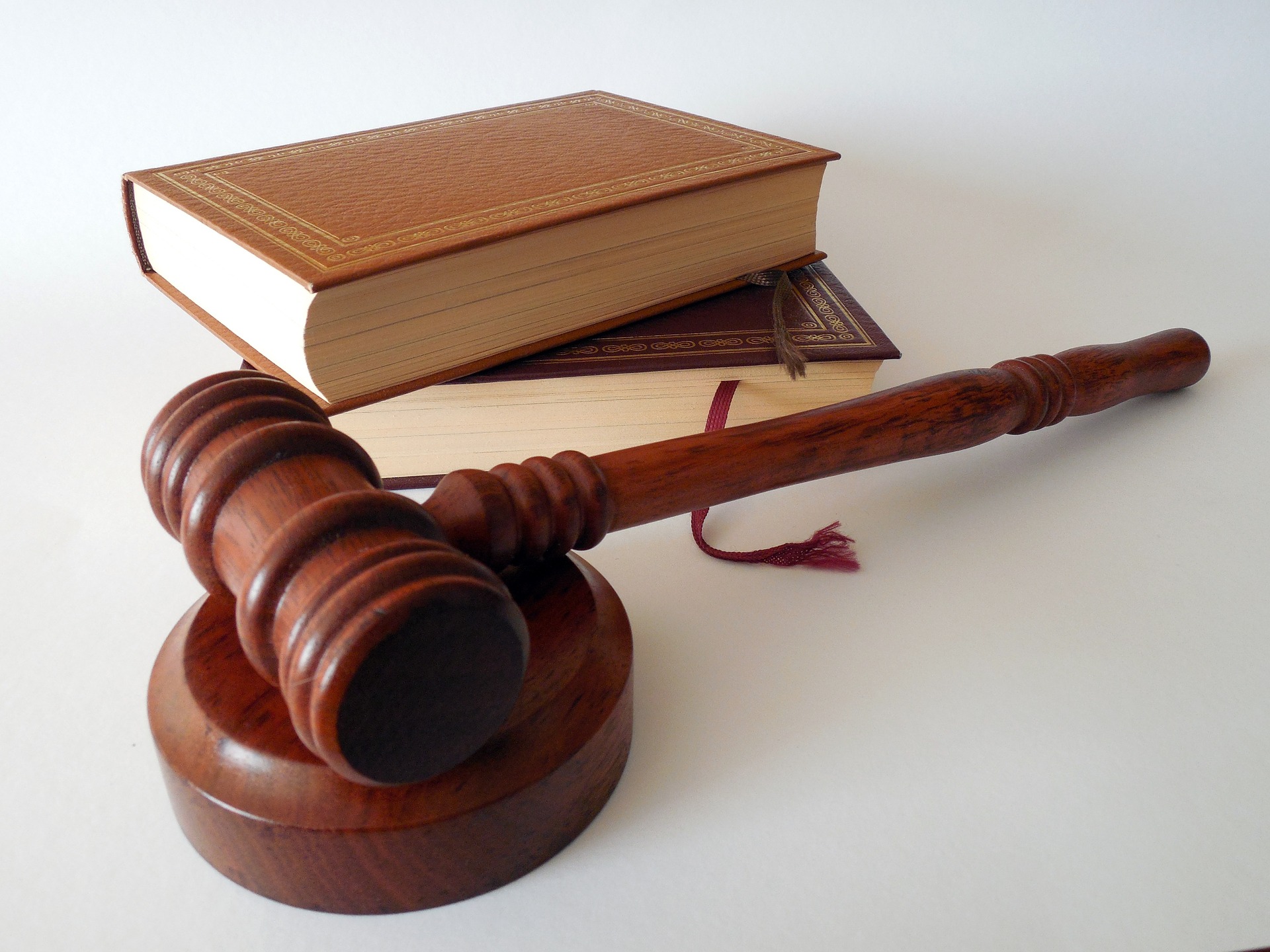 Professor condenado por abuso sexual de crianças e pornografia de menores