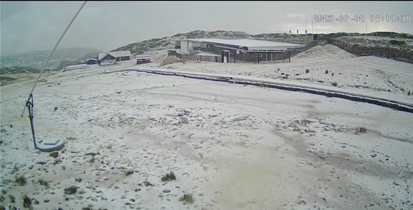 Estrada de acesso à Serra da Estrela reaberta hoje de manhã
