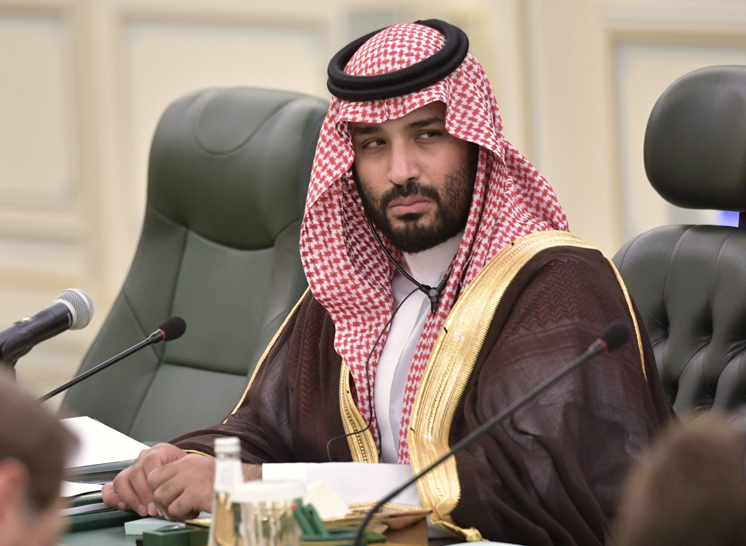 Príncipe herdeiro saudita promete “mão de ferro” contra extremistas