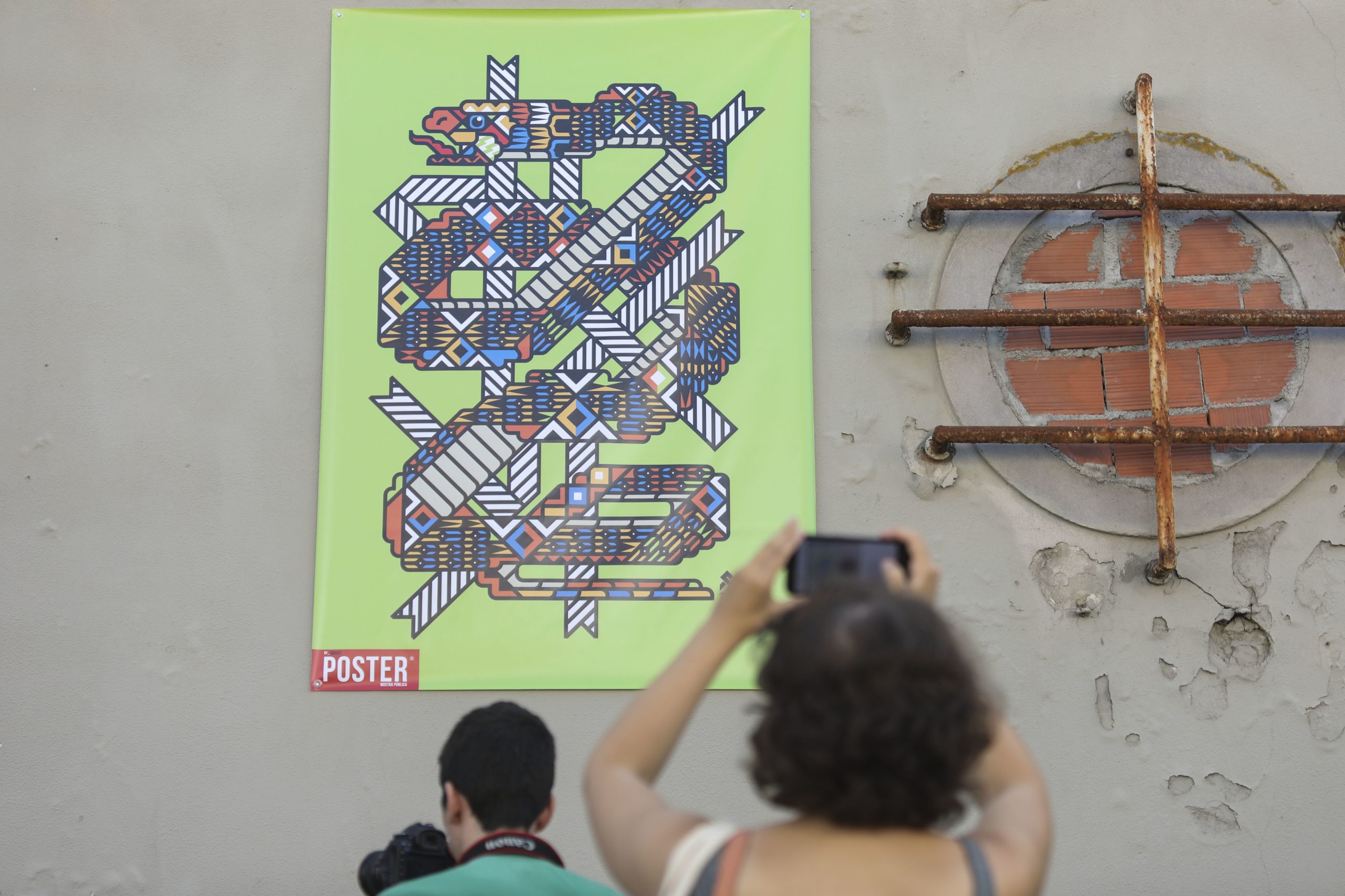 Mostra pública Poster enche Marvila de arte e quer chegar a outros locais além de Lisboa