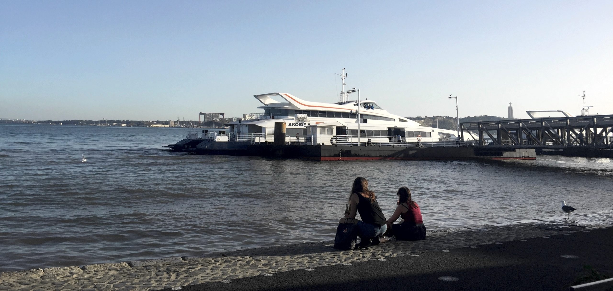 Depois da polémica com as baterias. Primeiro navio elétrico da Transtejo chegou a Lisboa