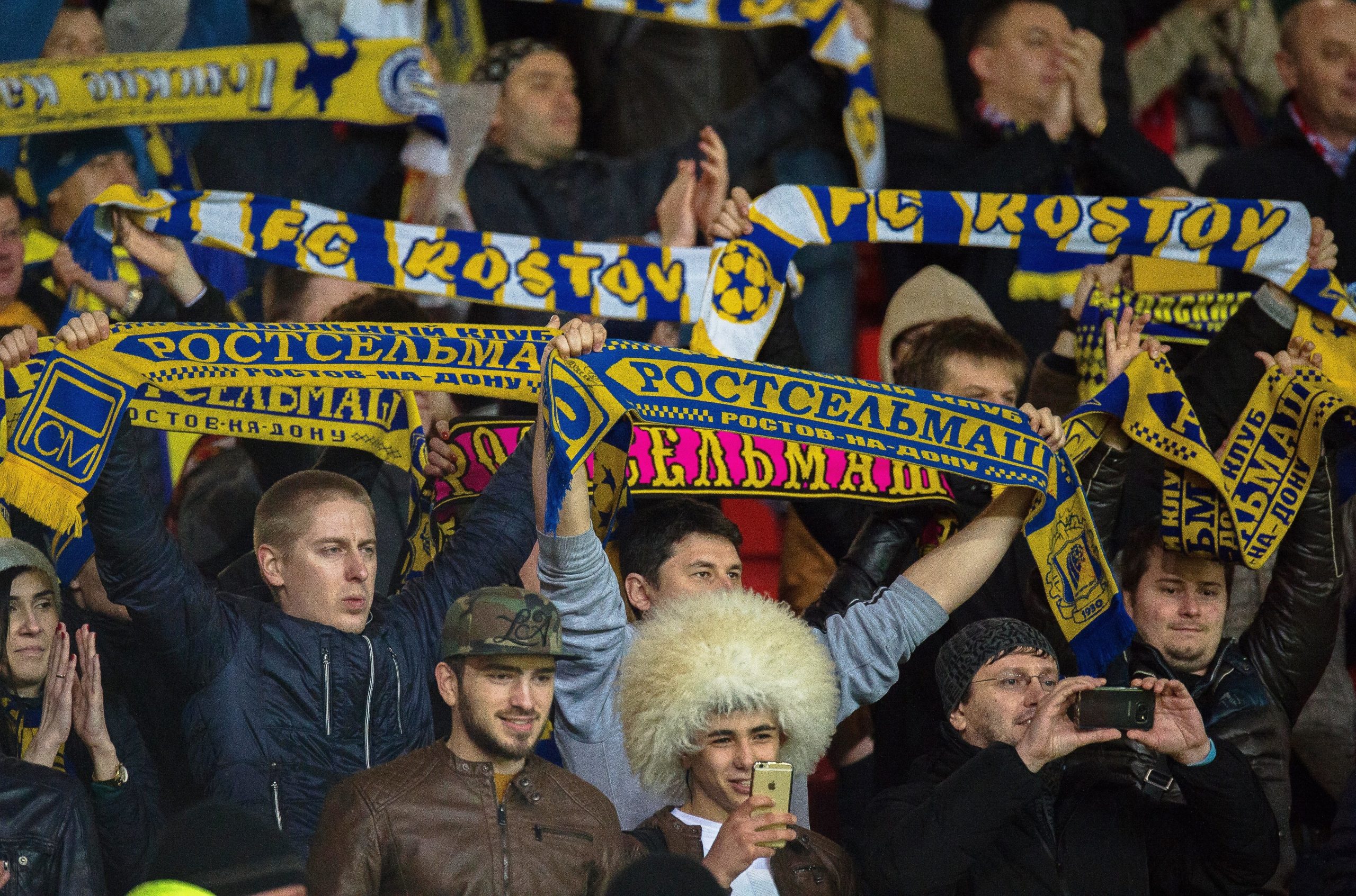 Clube de futebol russo Rostov multado por cânticos discriminatórios
