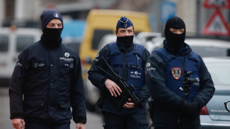 Pedido de pizza denunciou esconderijo de Abdeslam à polícia