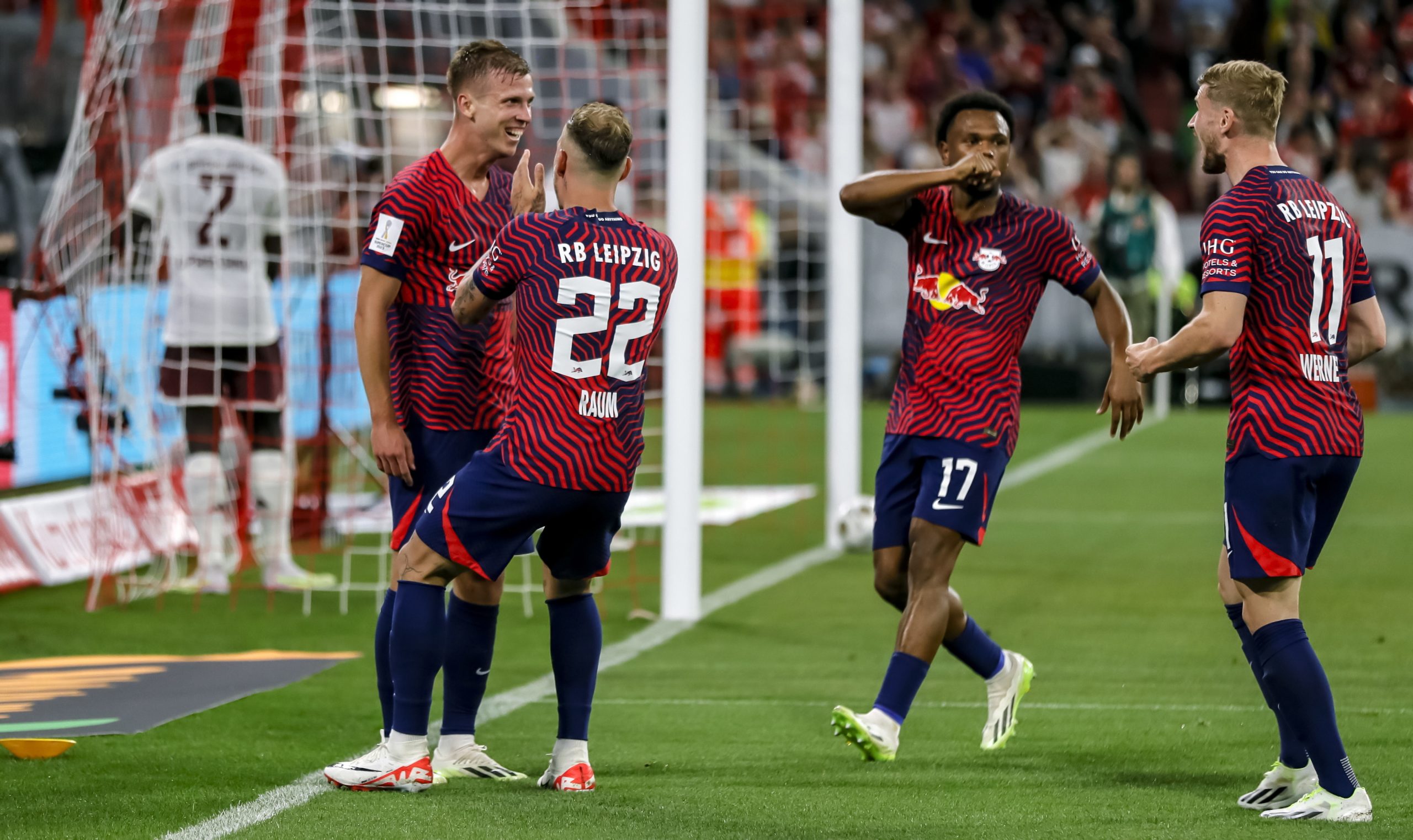 Dani Olmo ‘destroça’ Bayern com ‘hat-trick’ e Leipzig conquista primeira Supertaça