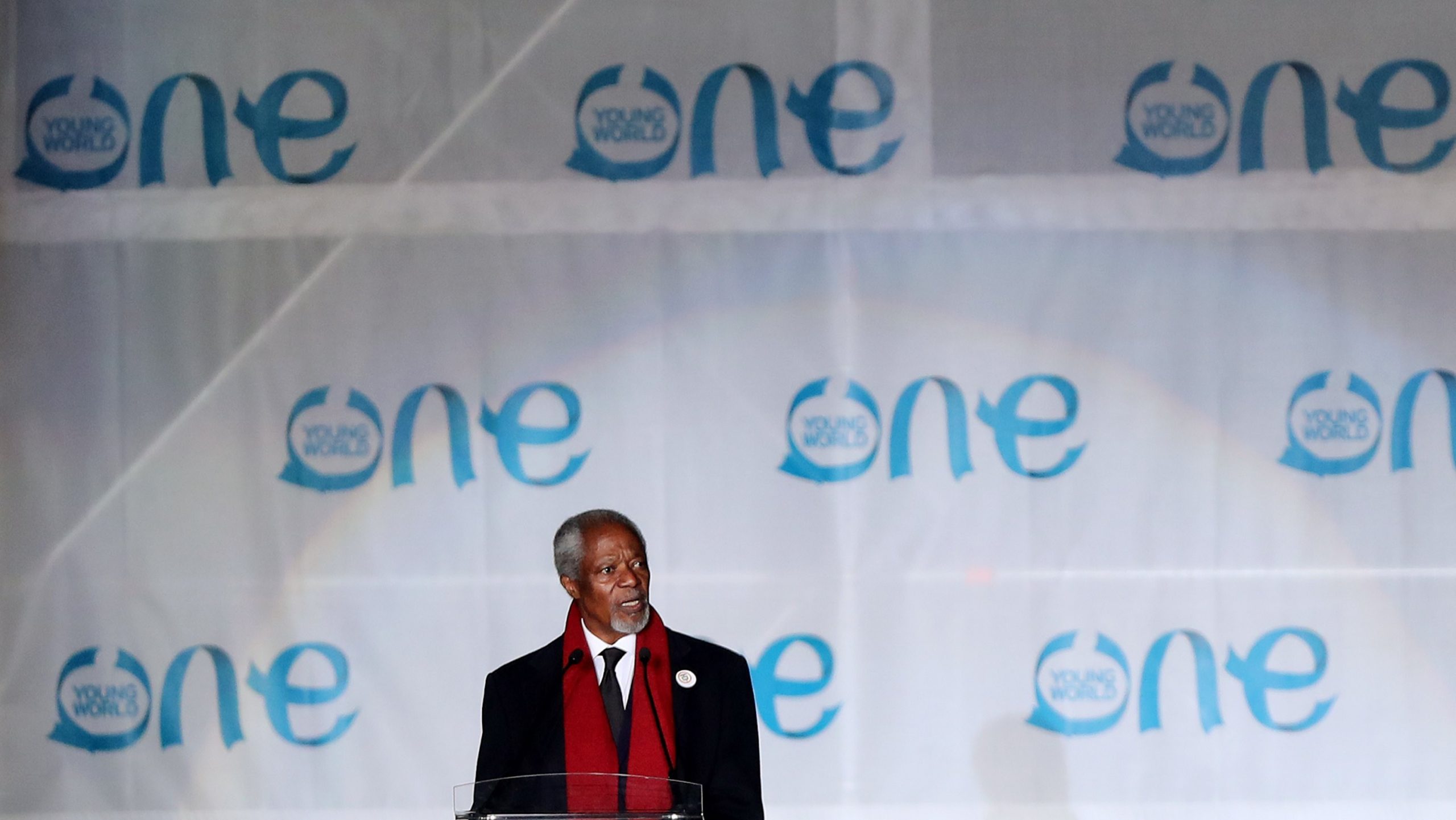 Kofi Annan diz que conflitos se solucionam através da política e não com armas