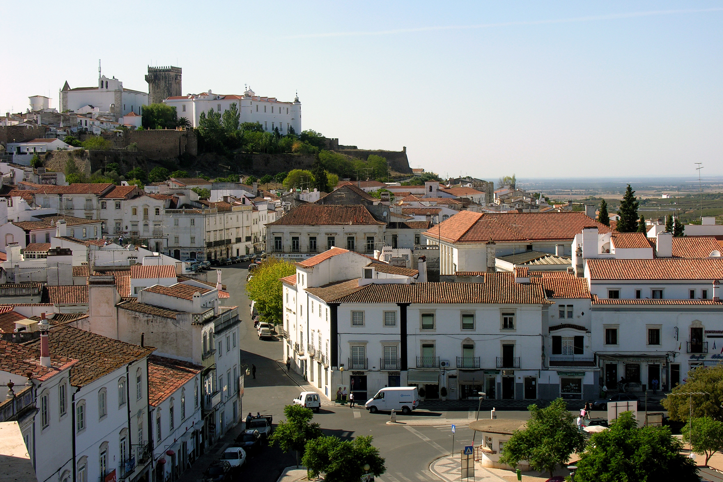 Menino de cinco anos cai em poço, mas é resgatado com vida em Estremoz