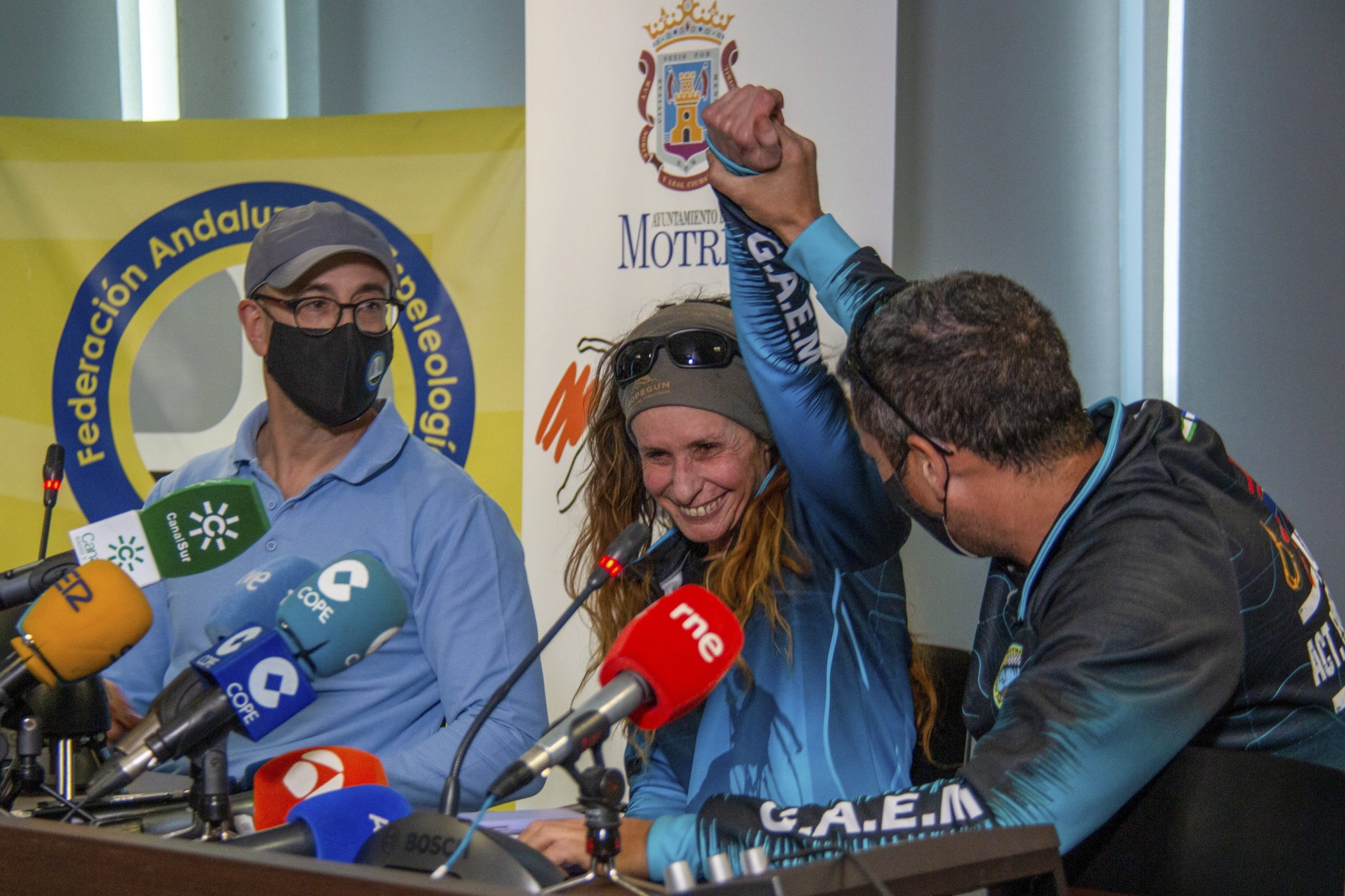 500 dias numa gruta sem luz natural e contacto com exterior. Alpinista espanhola em experiência inédita