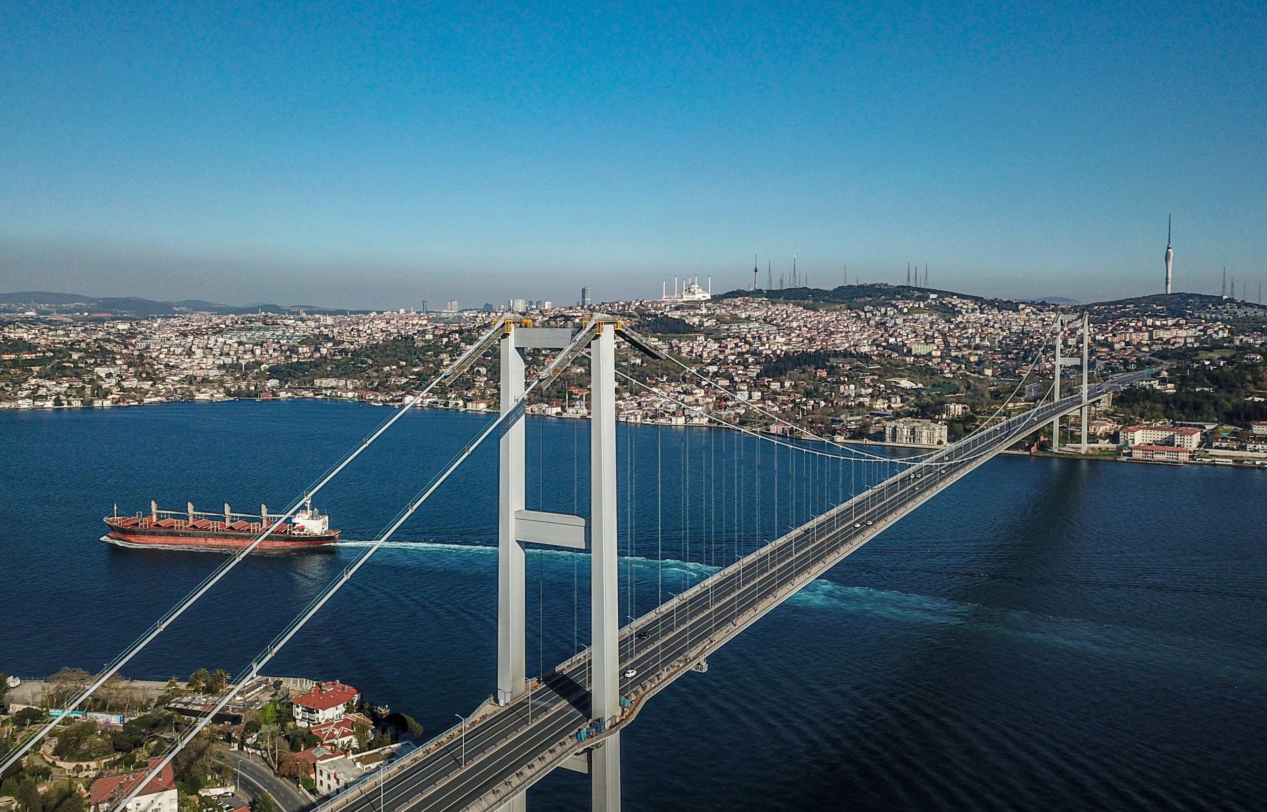 De Istambul a Londres são 56 dias de distância, se viajar de autocarro