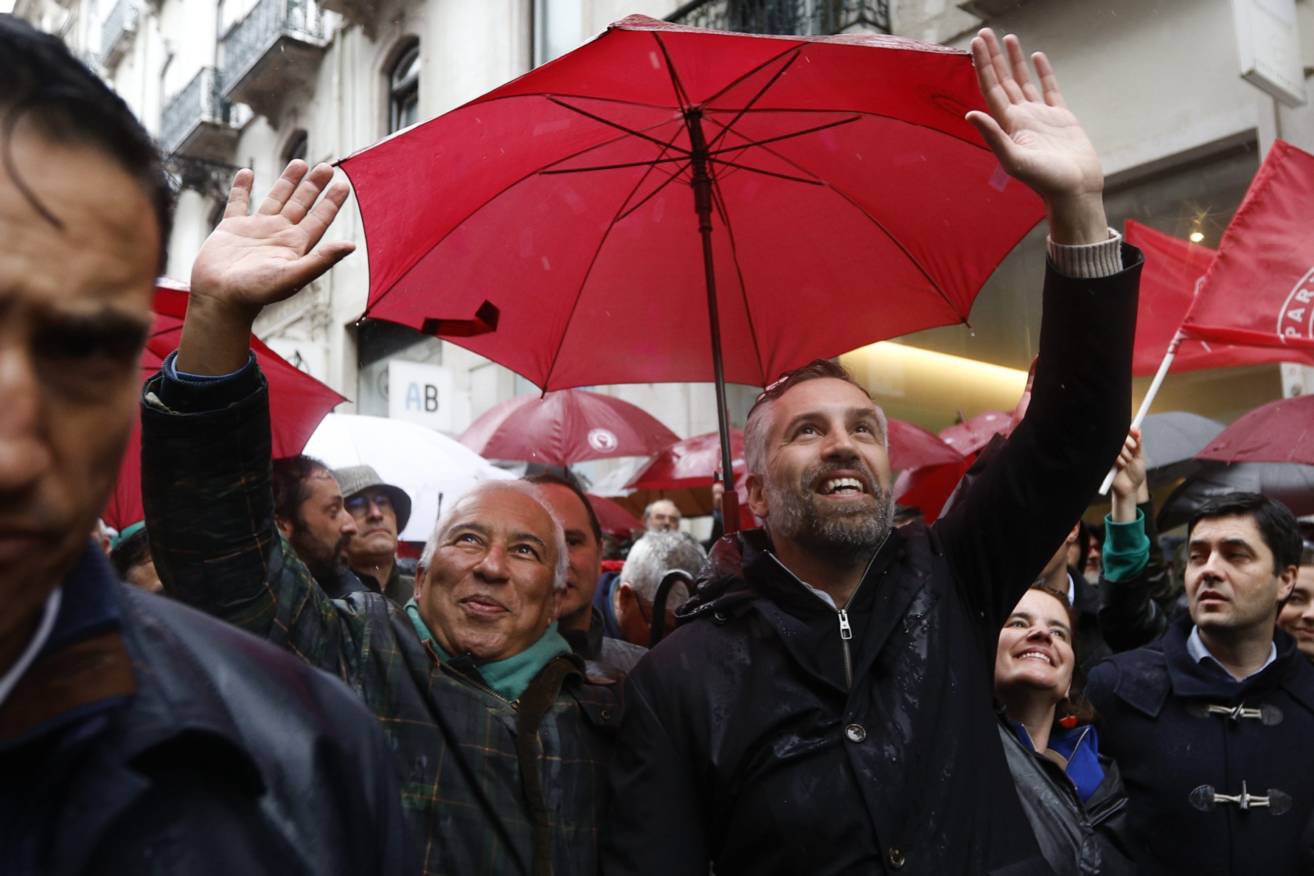 Costa lembra de vitória de Sampaio à chuva mas diz que “não há duas eleições iguais”