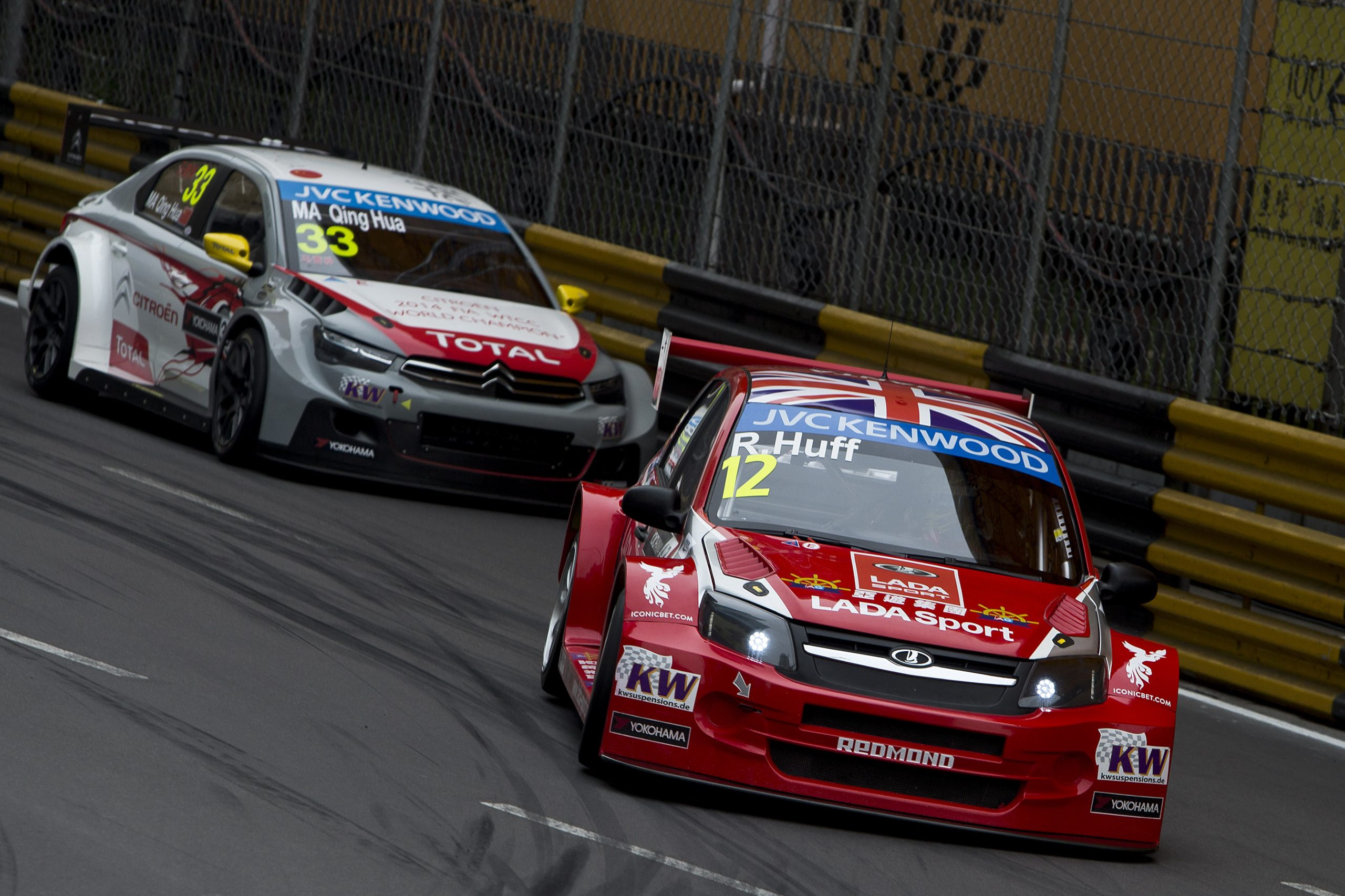 Britânico Rob Huff vence corrida principal do WTCC em Macau