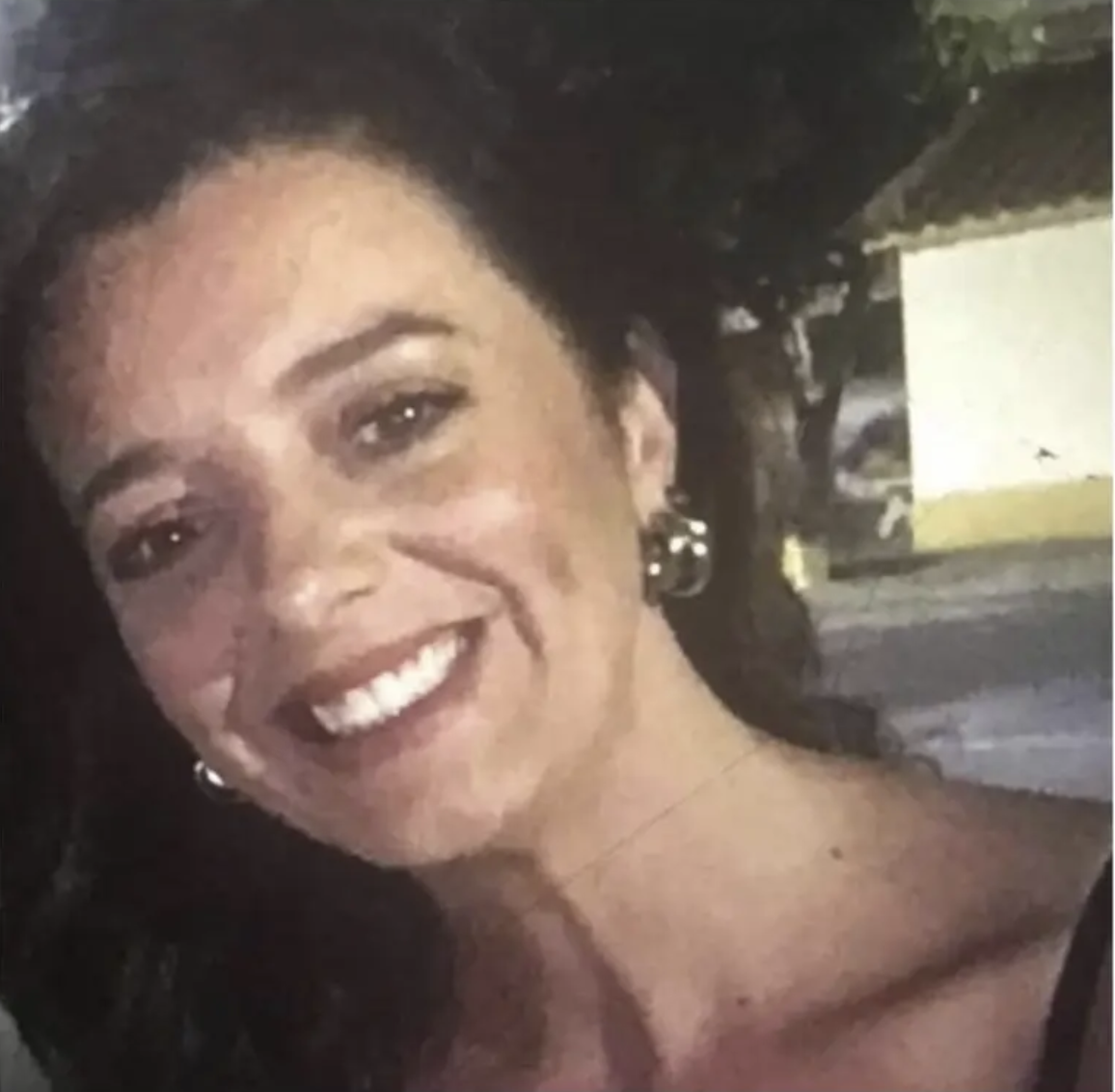 Iara Nascimento, irmã de Cláudio Ramos, apareceu