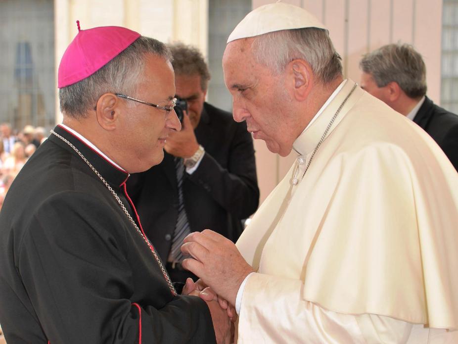 Bispo de Aveiro critica “campanha orquestrada” contra o papa no caso dos abusos sexuais