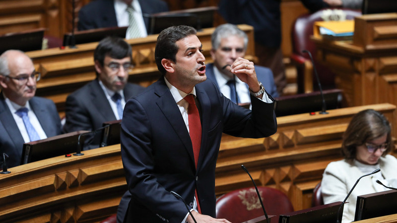 Marques Mendes: líder parlamentar do PSD, Hugo Soares, deve pôr o lugar à disposição