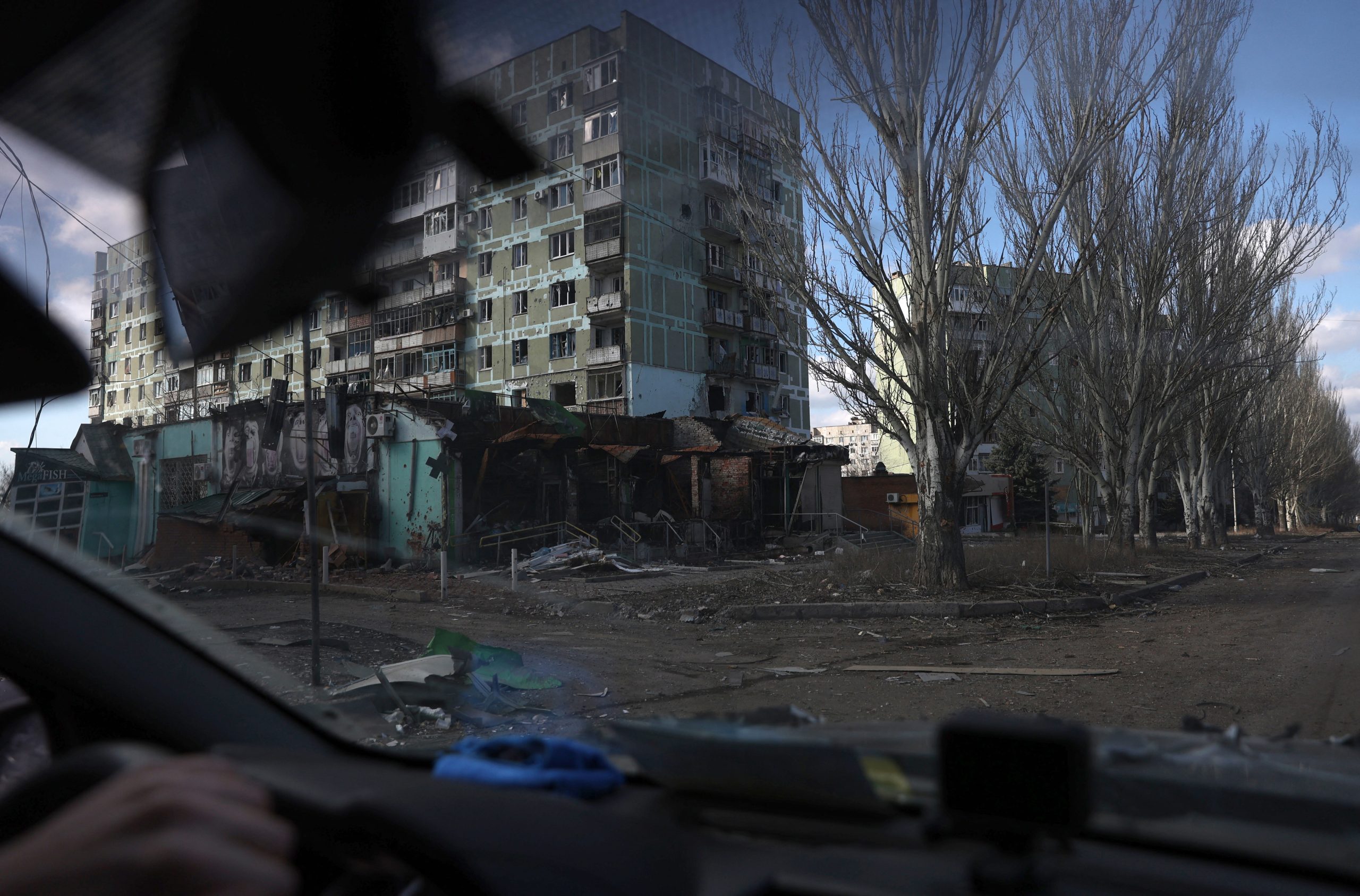 Russos estão próximos do centro de Bakhmut, afirma grupo paramilitar Wagner