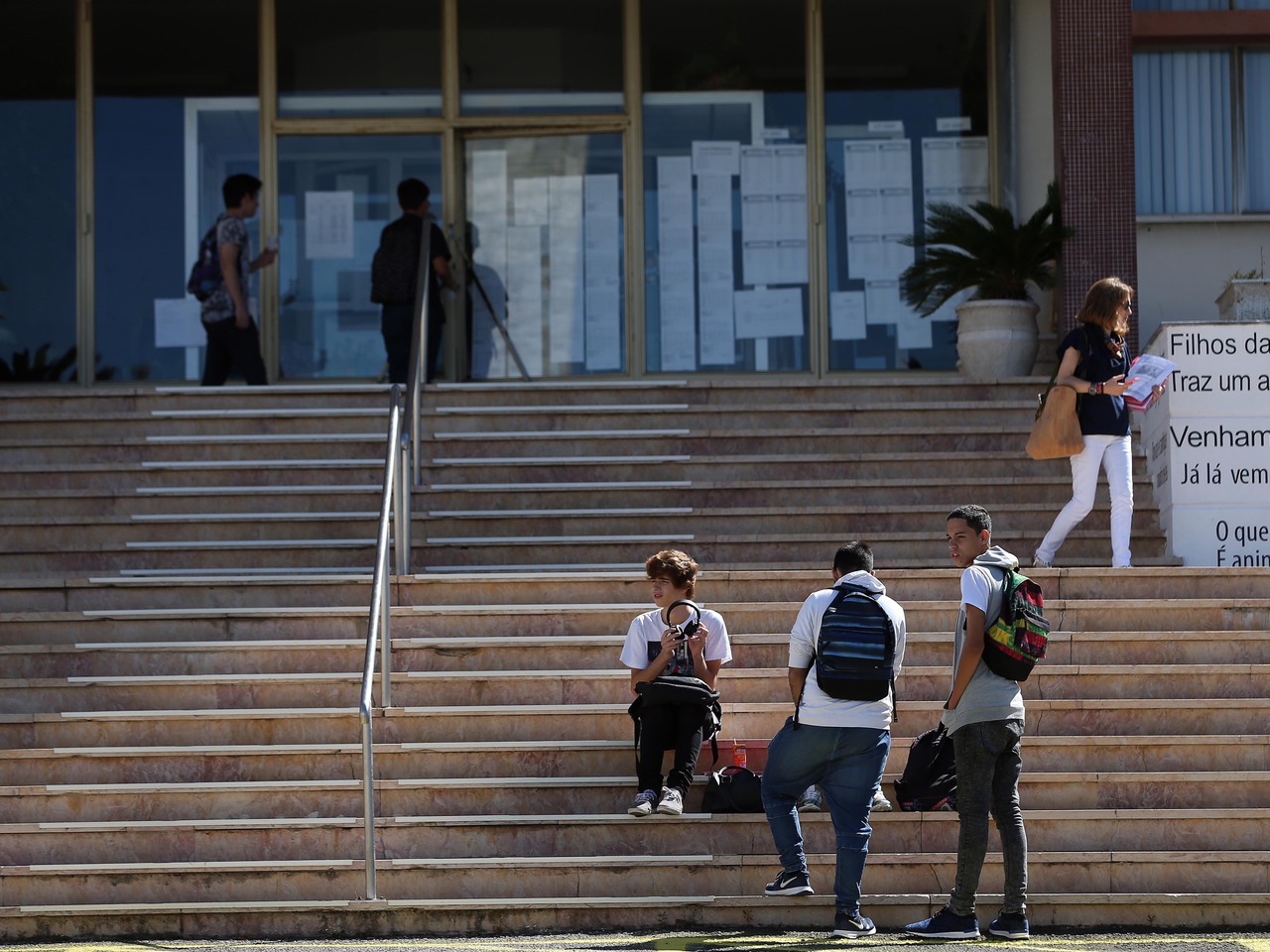 Ensino básico e secundário com reforço de quase 180 milhões de euros