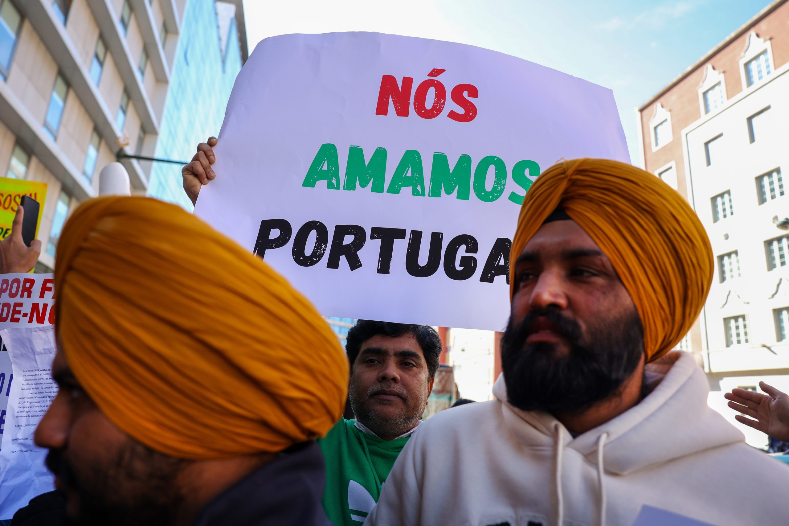 Portugal é um país de migrantes. “Da mesma forma que discriminamos no nosso país, somos discriminados quando passamos a ser ‘o outro’”