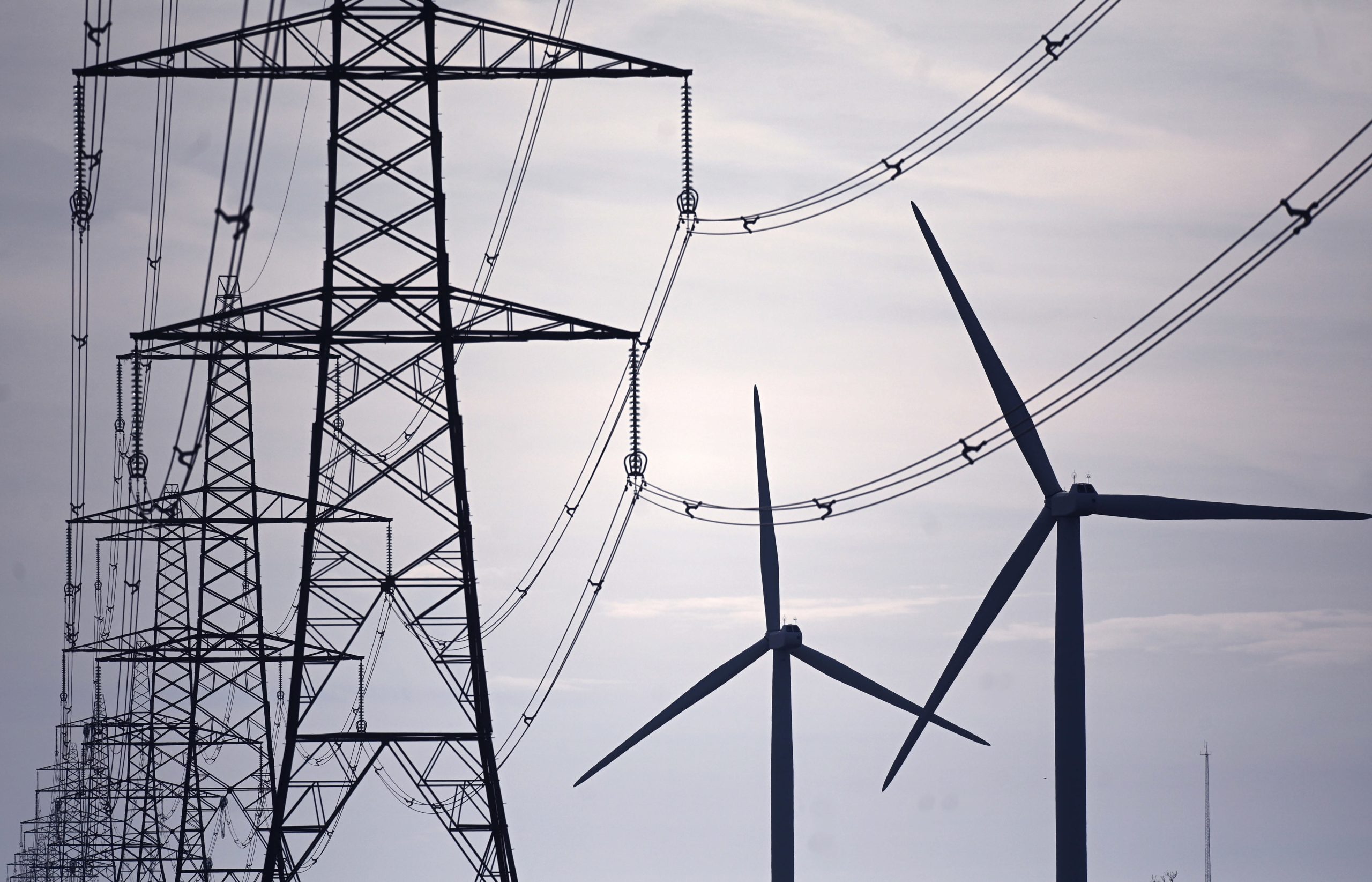 Portugal e Espanha pedem a França para acelerar interligações eléctricas