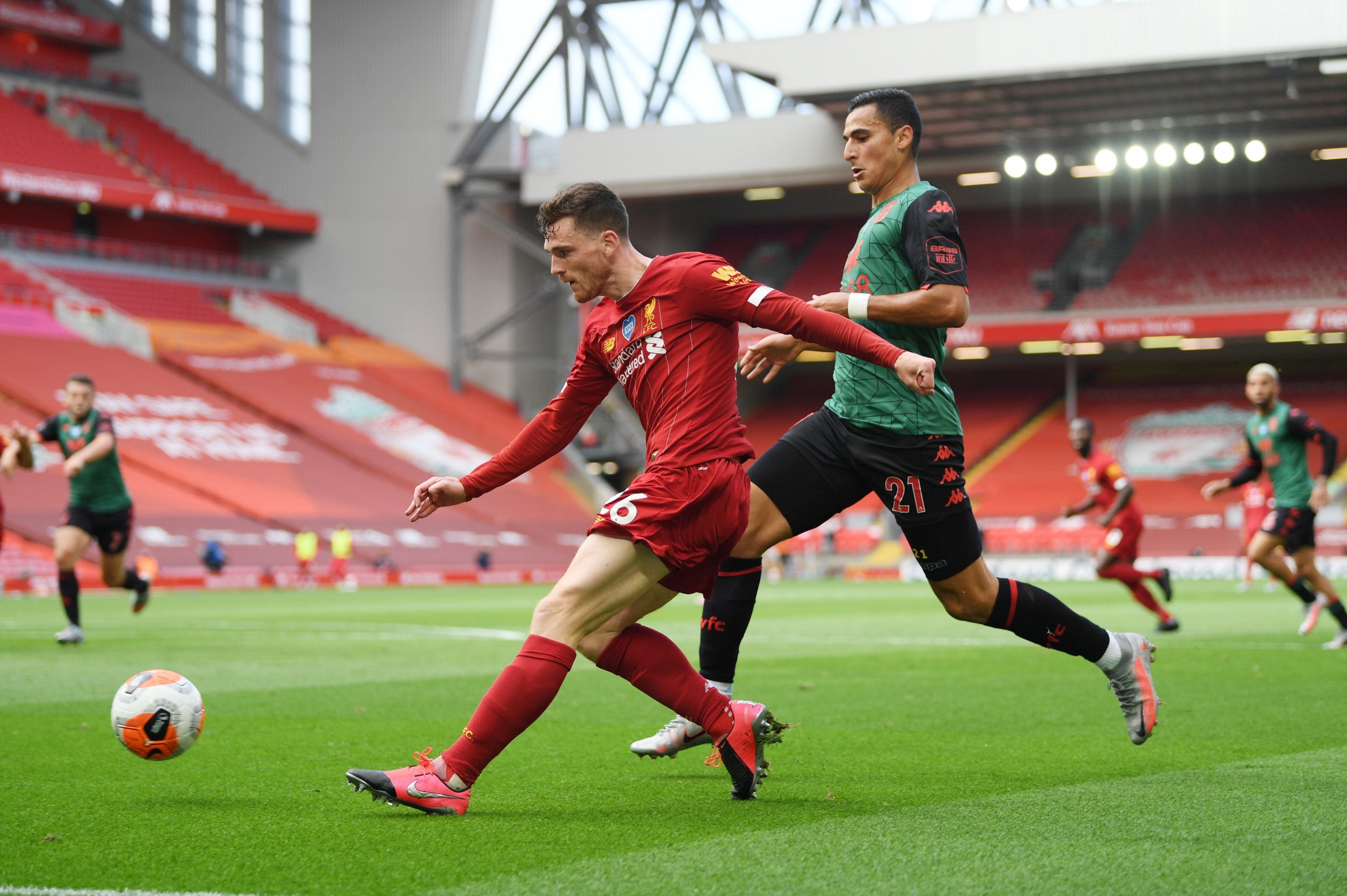 Campeão Liverpool retoma caminho das vitórias frente ao ‘aflito’ Aston Villa