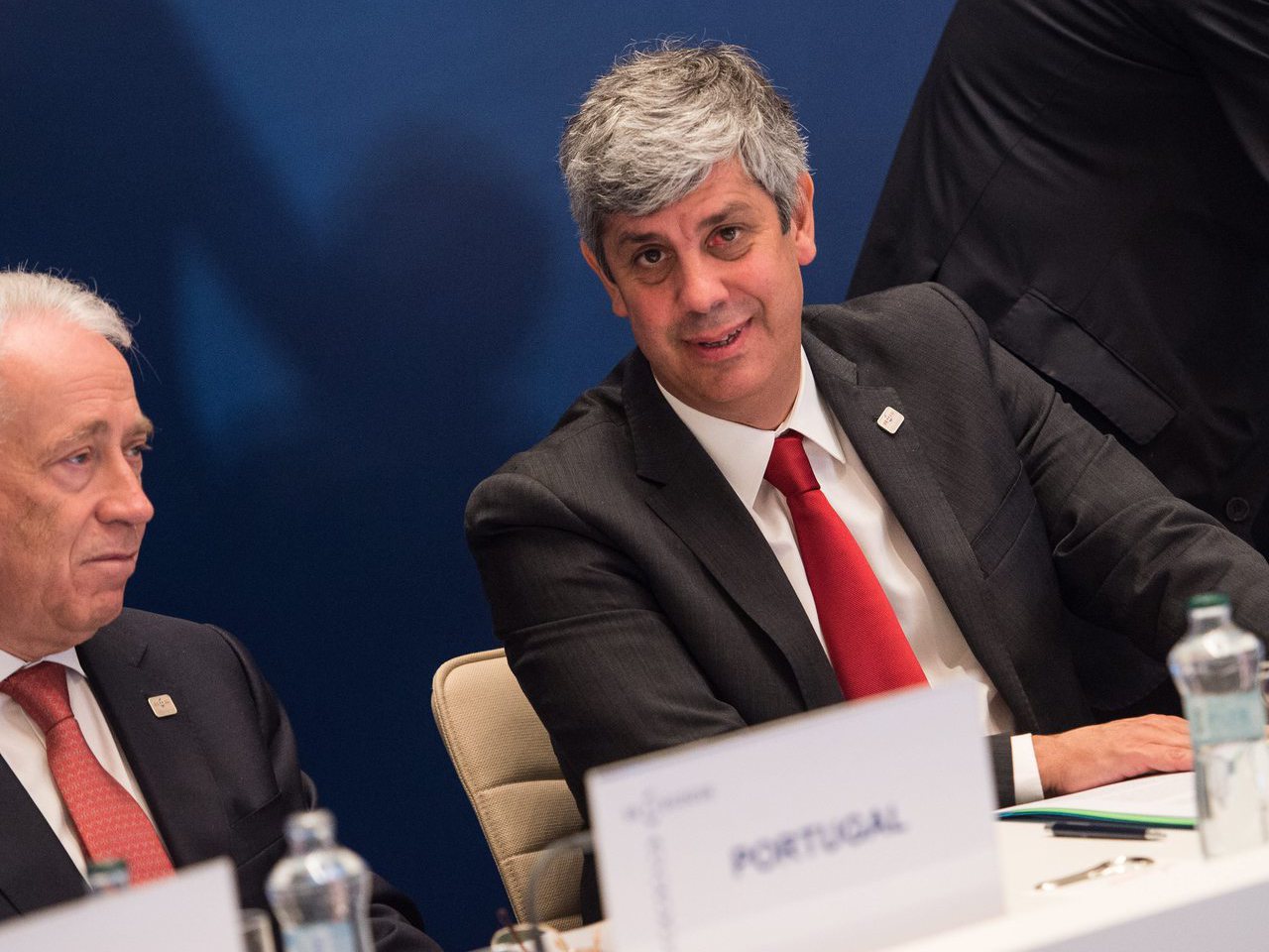 OE2017: Governo garante não mexer no IVA