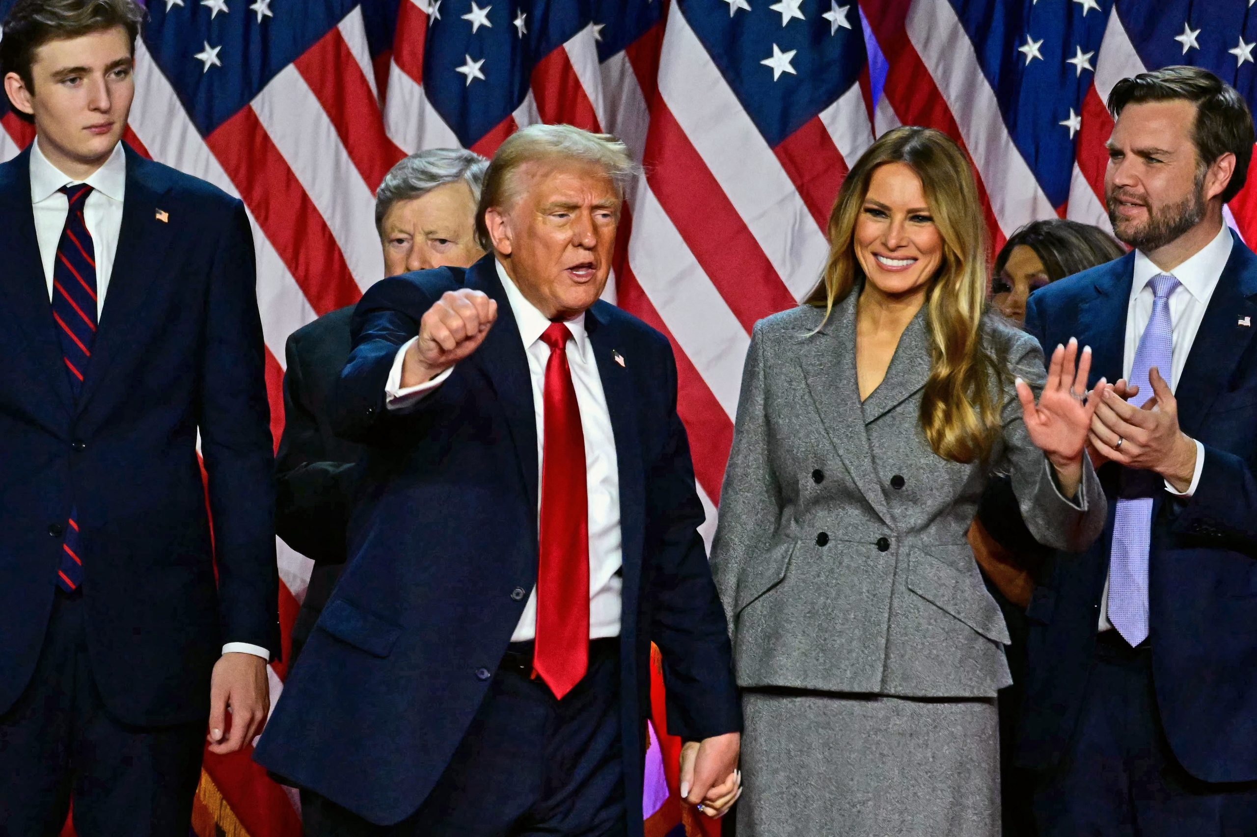 FBI divulga plano do Irão para matar Trump antes das eleições nos EUA