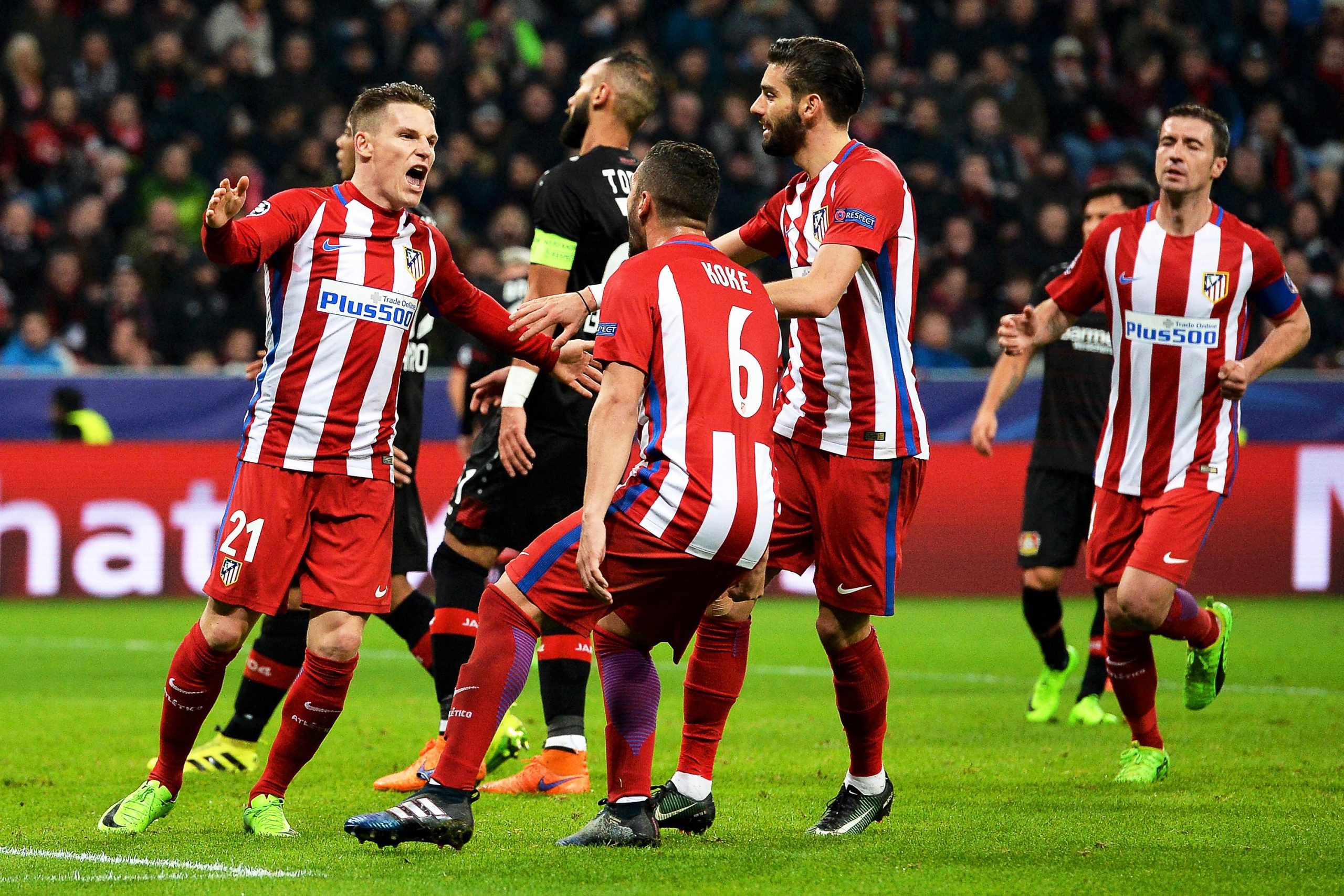 Atlético de Madrid vence em Leverkusen e vê ‘quartos’ mais próximos