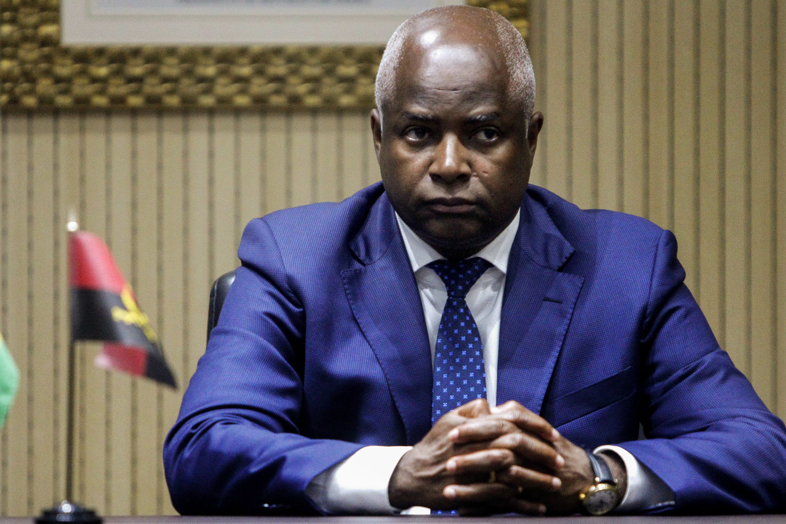 Angola quer implementar passaporte eletrónico ainda este ano