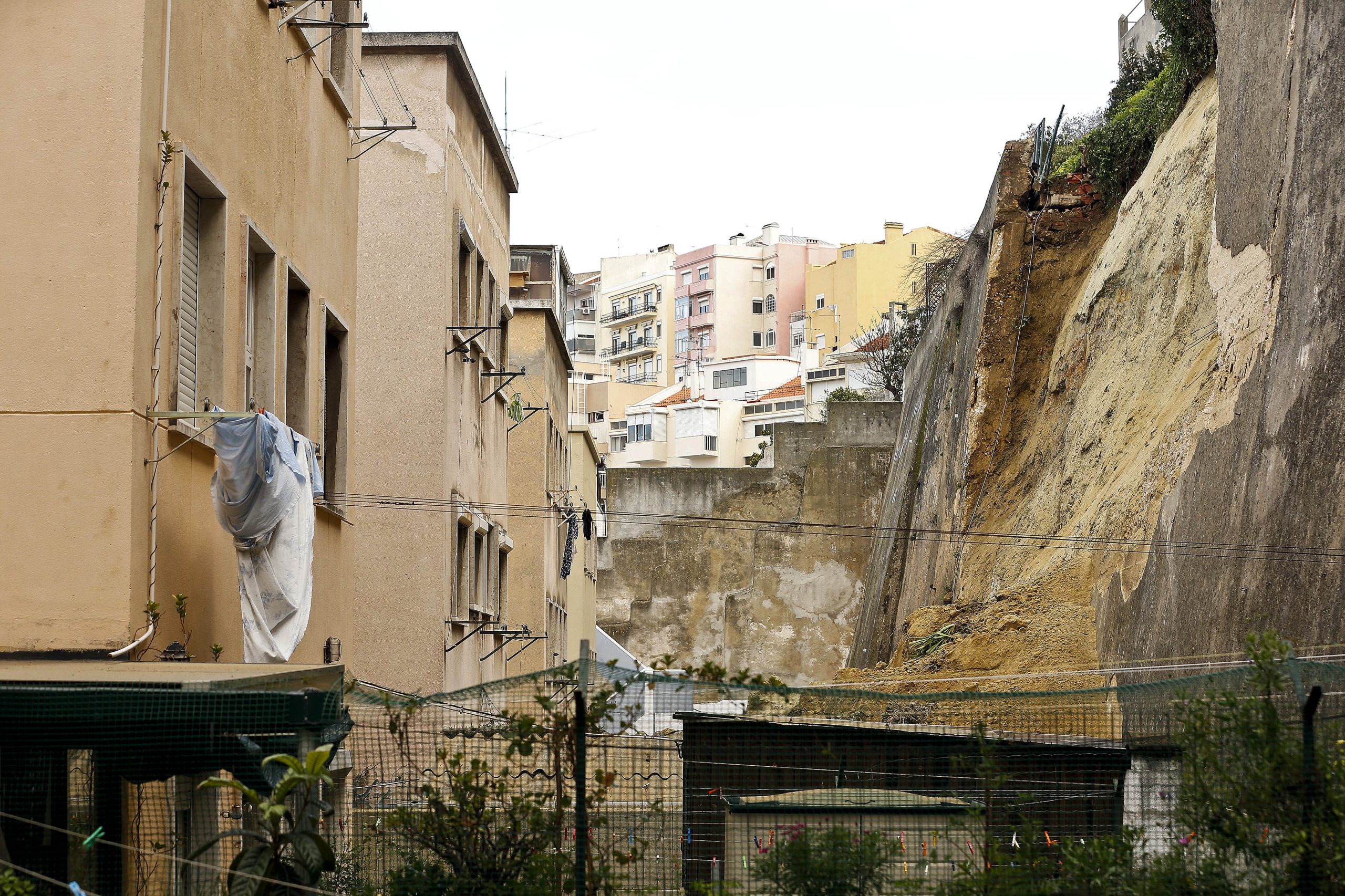 Lisboa: Parte dos moradores da Damasceno Monteiro poderão regressar às suas casas em julho