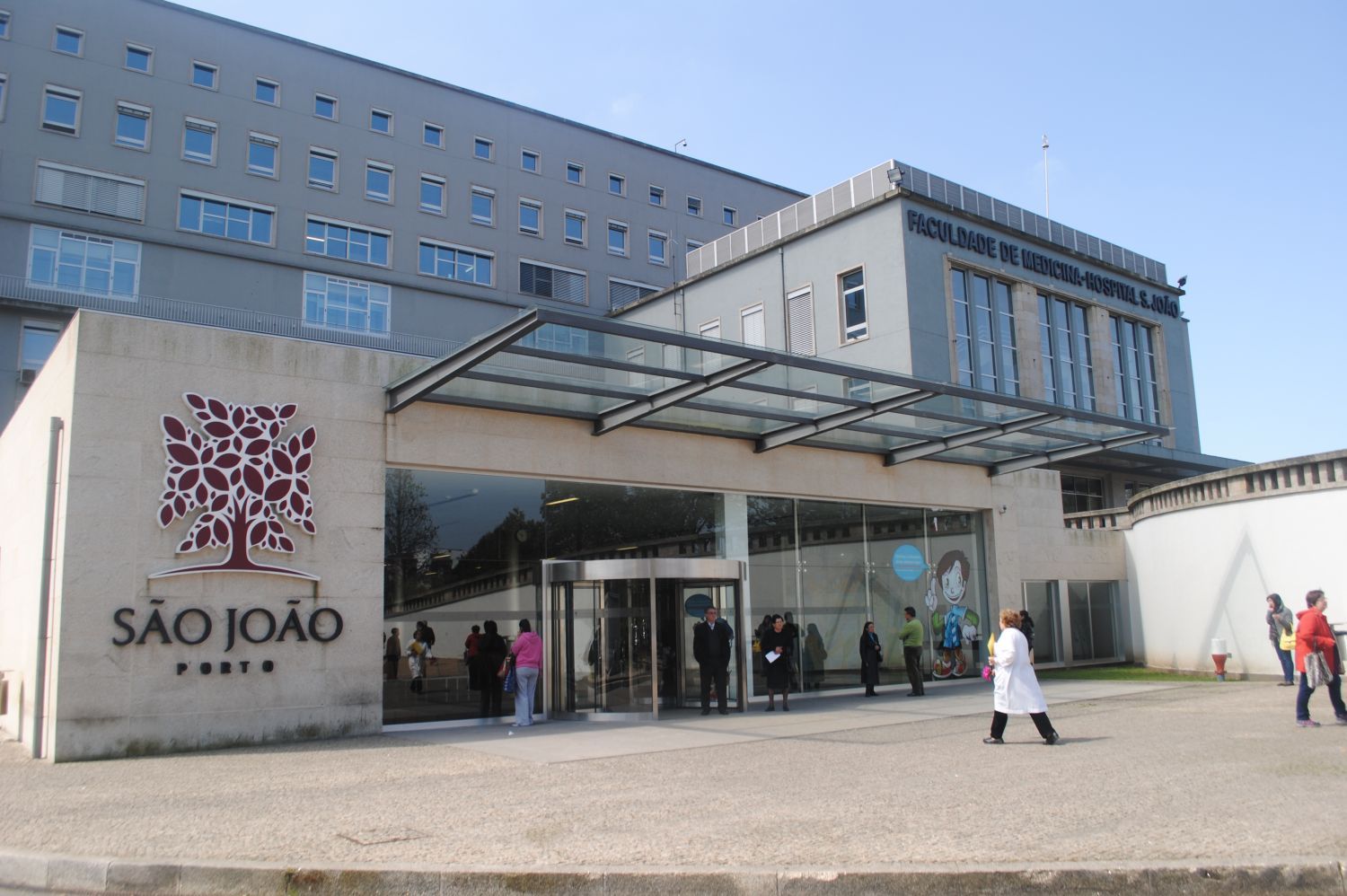 Hospital de São João Porto realizou cirurgia “inédita” para tratamento da enxaqueca