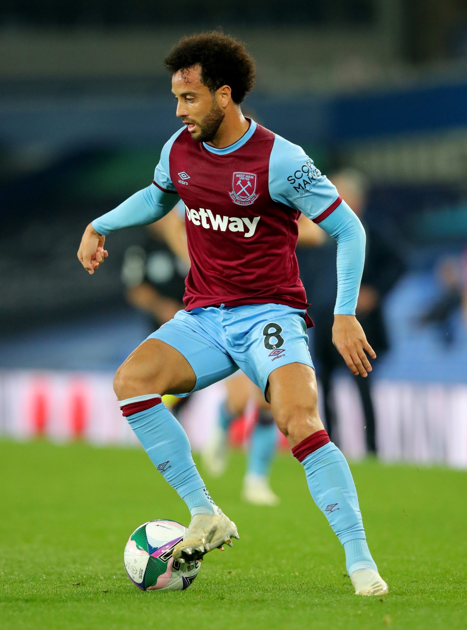 Felipe Anderson reforça FC Porto por empréstimo do West Ham