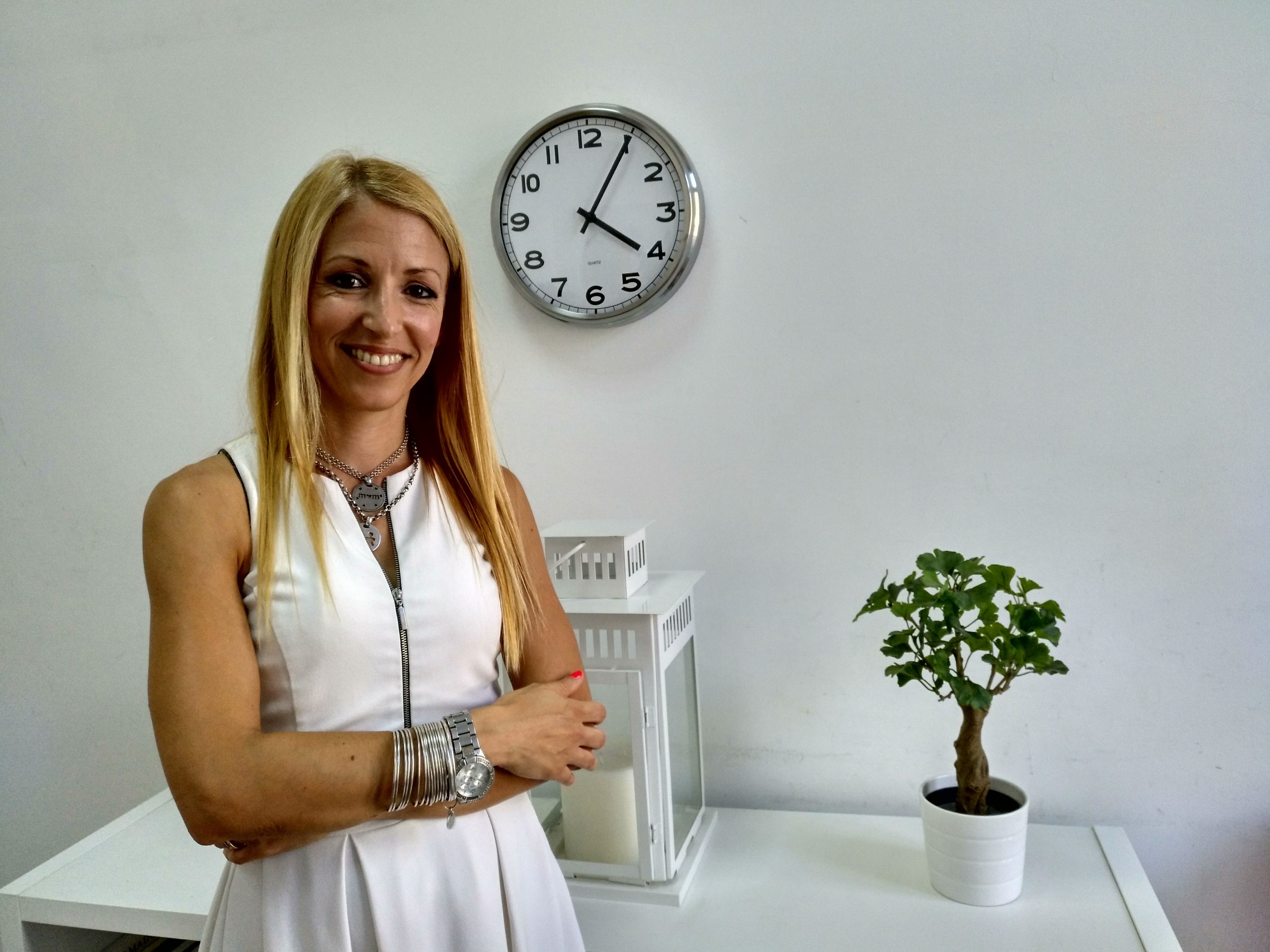 Cláudia Morais sobre violência emocional: “Se vivemos com a sensação de pulga atrás da orelha, normalmente é porque está lá uma pulga”