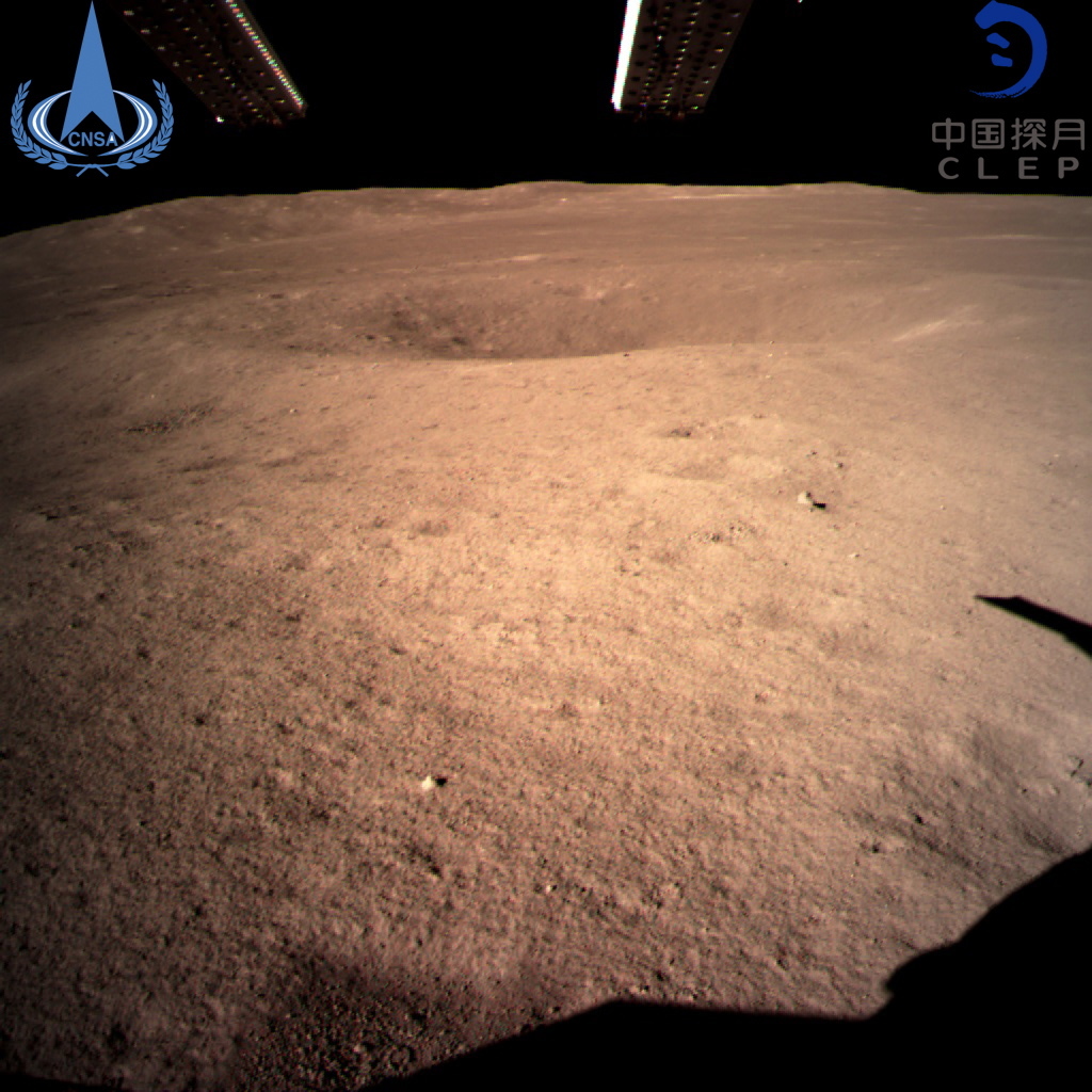 Rover chinês já circula no lado oculto da Lua