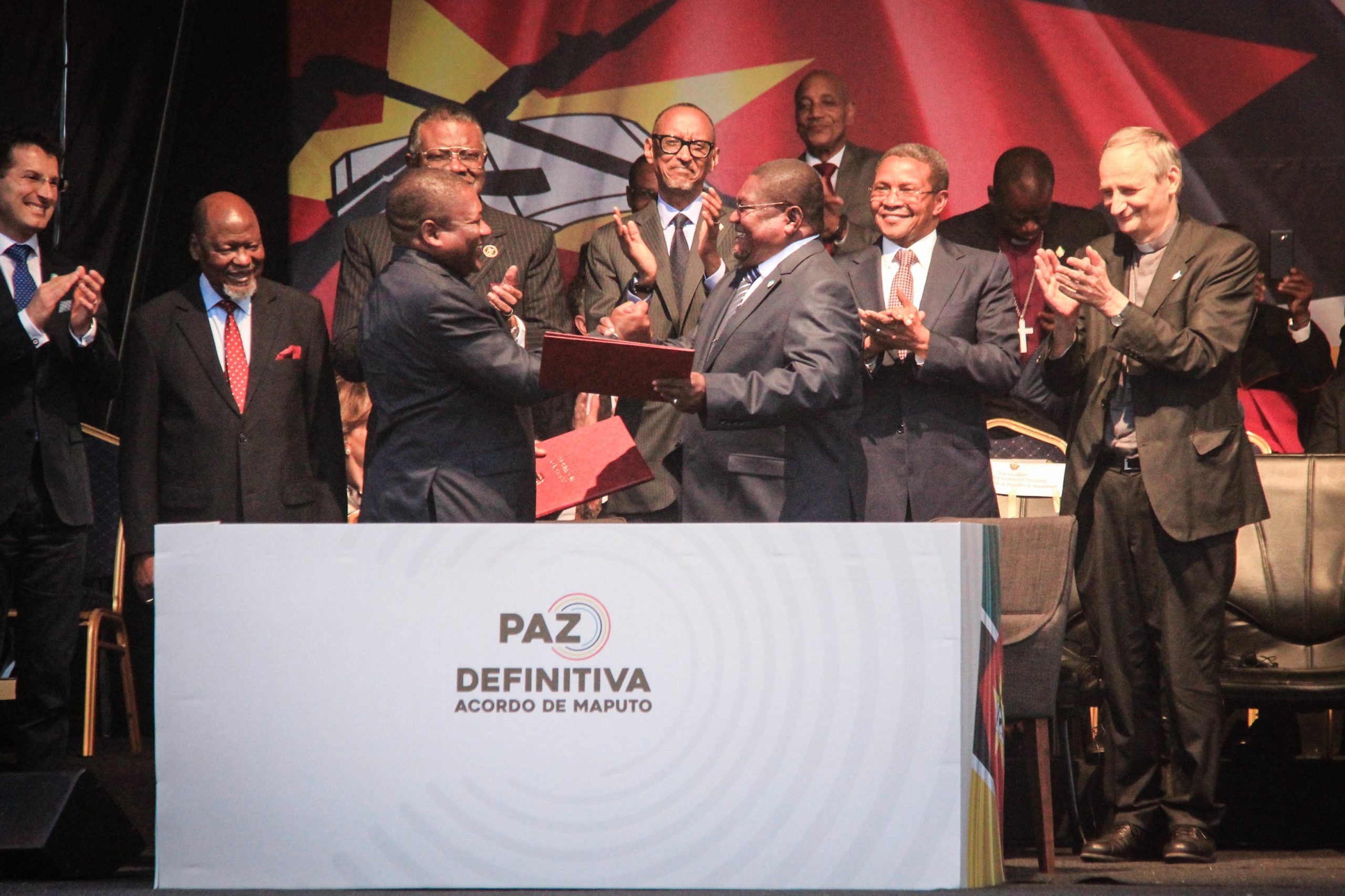 Presidente moçambicano diz que acordo de paz mostra que o país não quer mais a guerra