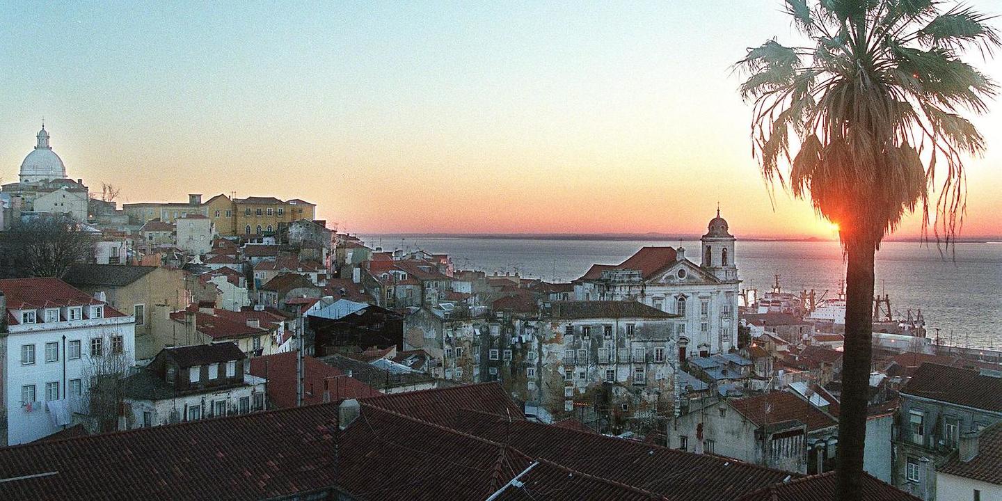 Mulher baleada em Lisboa. Suspeitos estão em fuga