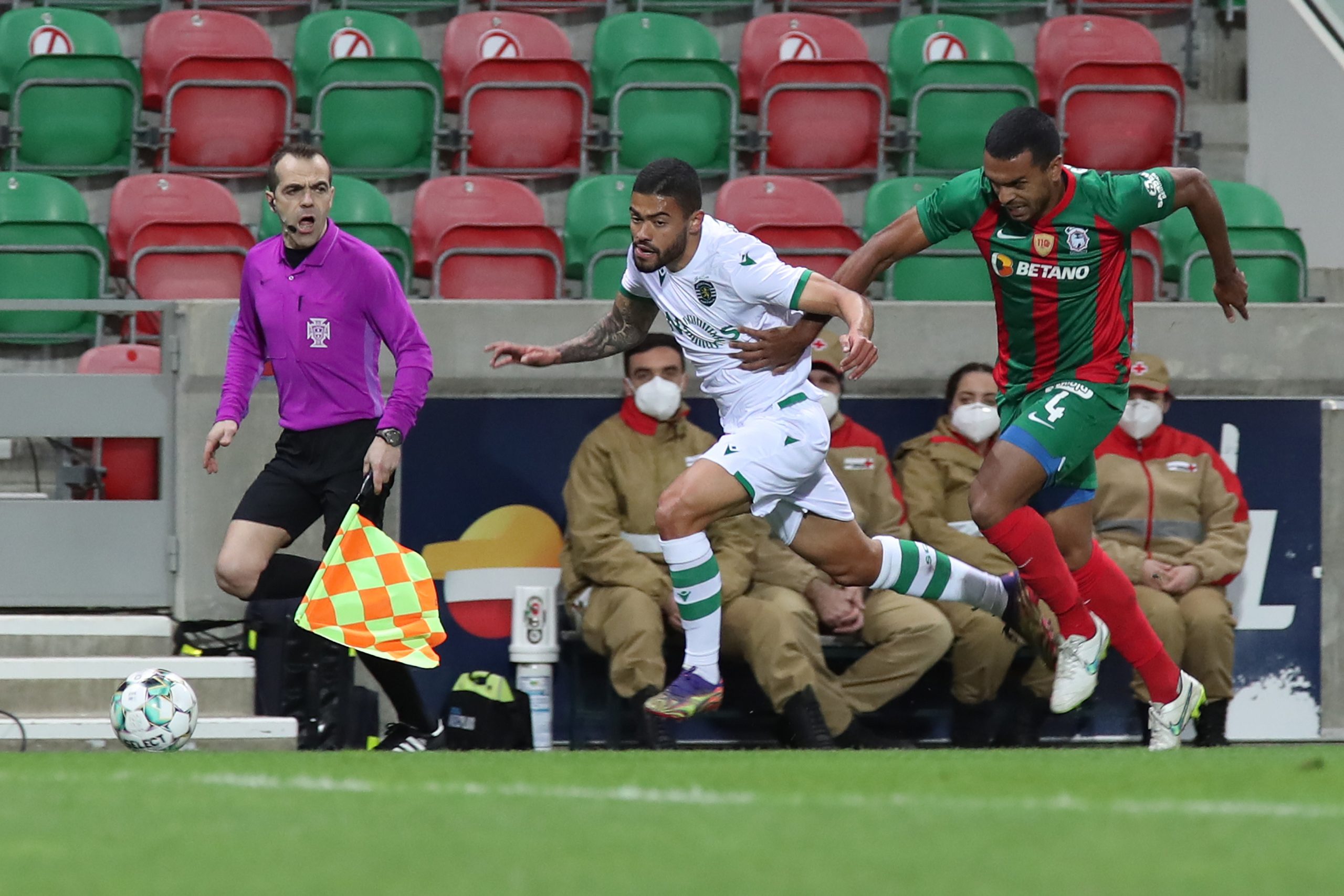 Bruno Tabata testa positivo à covid-19 e é baixa na equipa do Sporting