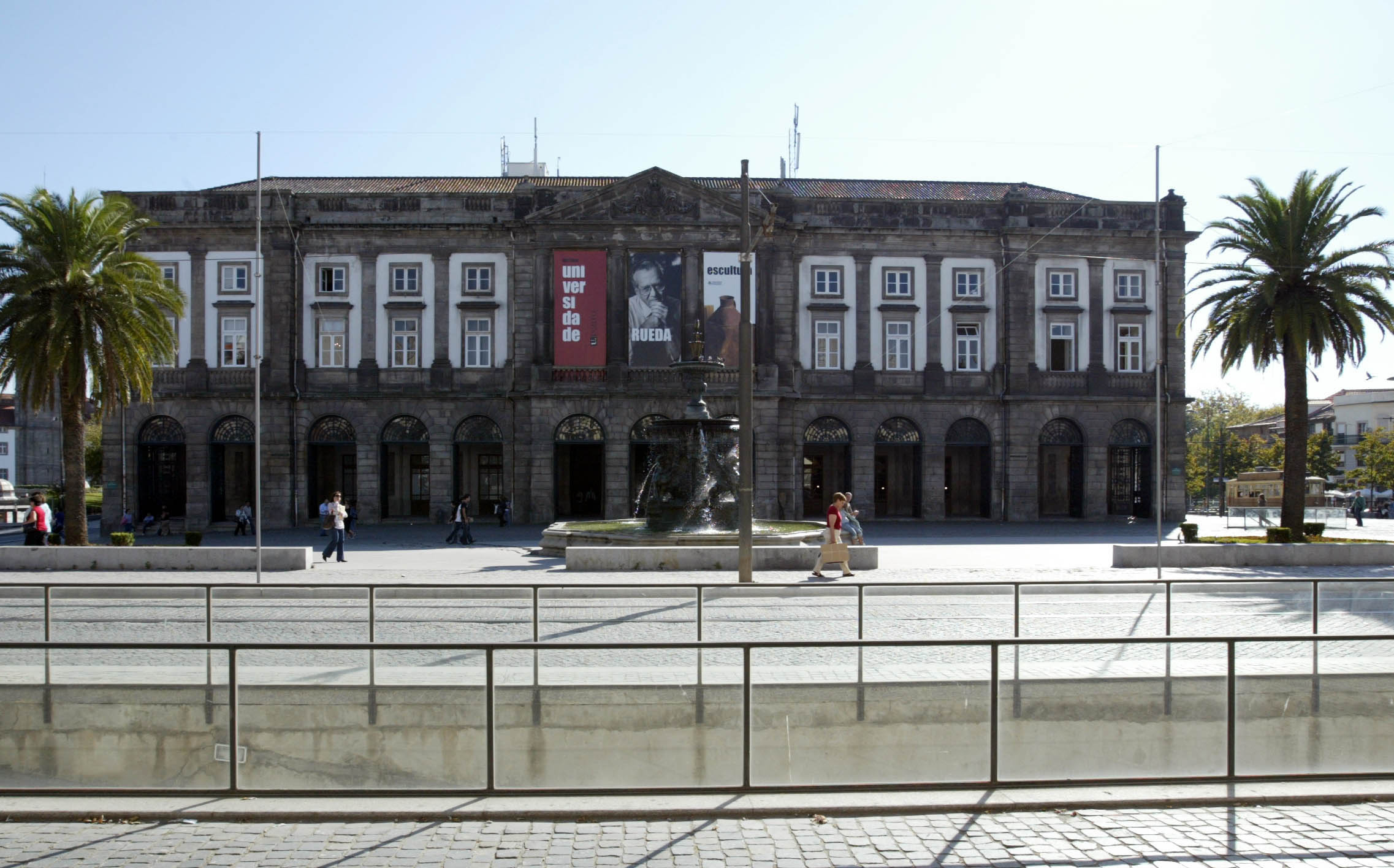 Universidade do Porto ocupa lugar 253 em ranking mundial liderado por MIT