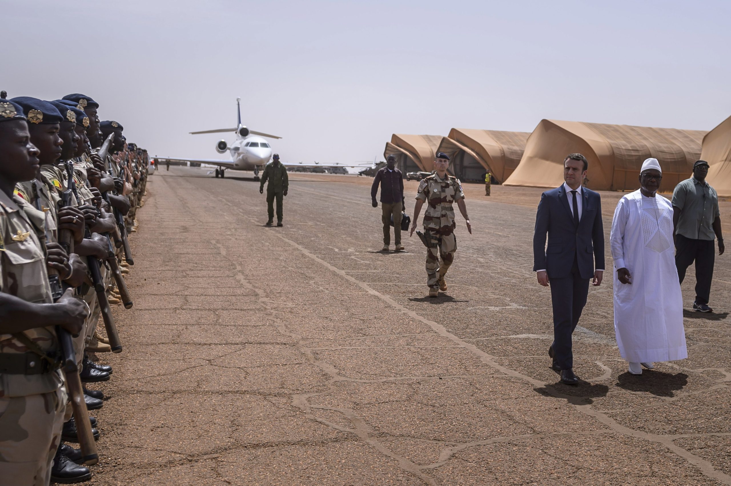 França e parceiros anunciam retirada “coordenada” das suas tropas do Mali