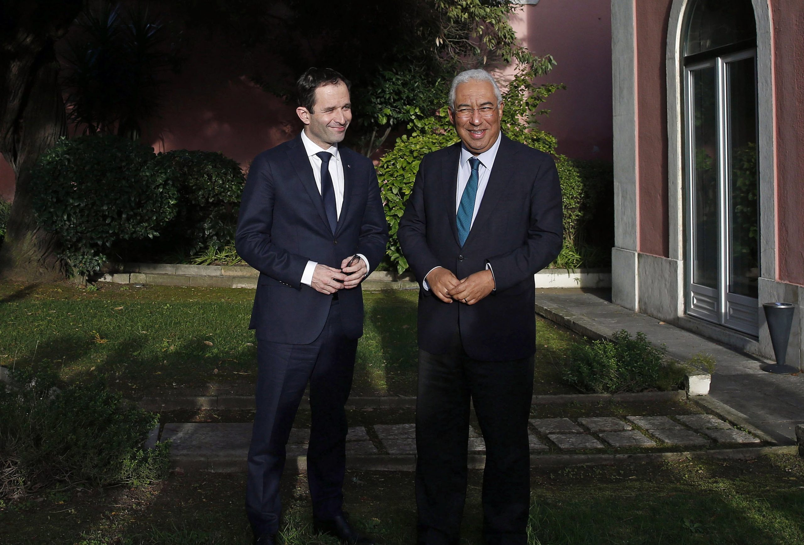 Hamon não reuniu com PCP mas elogiou “escolha corajosa” de aliar-se ao PS