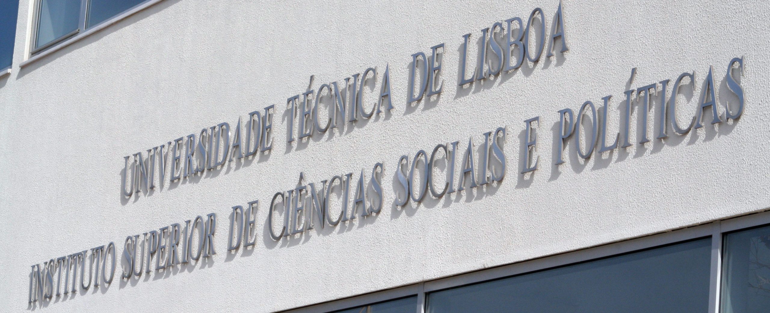 Alunos do ISCSP surpreendidos com aumento de 500% da propina de curso de Serviço Social