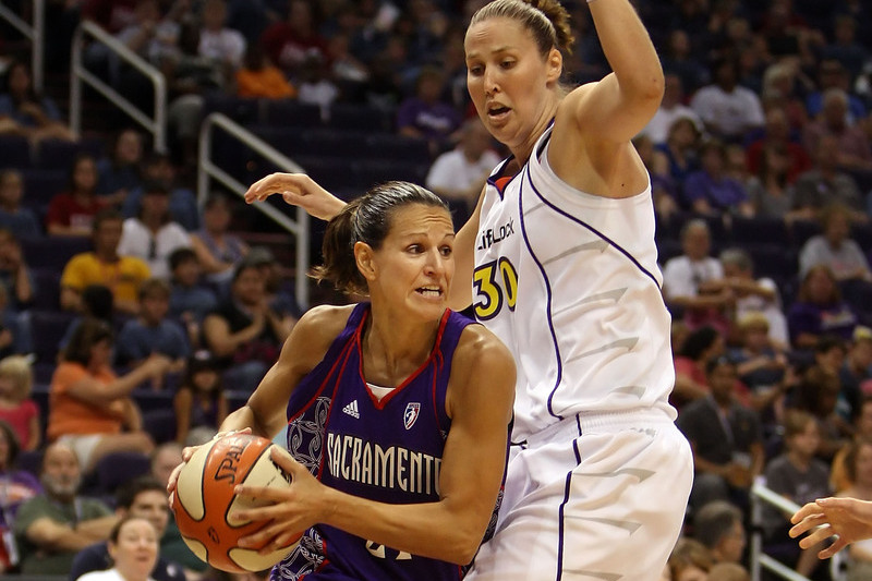 Ticha Penicheiro vai entrar no ‘hall of fame’ do basquetebol feminino nos EUA