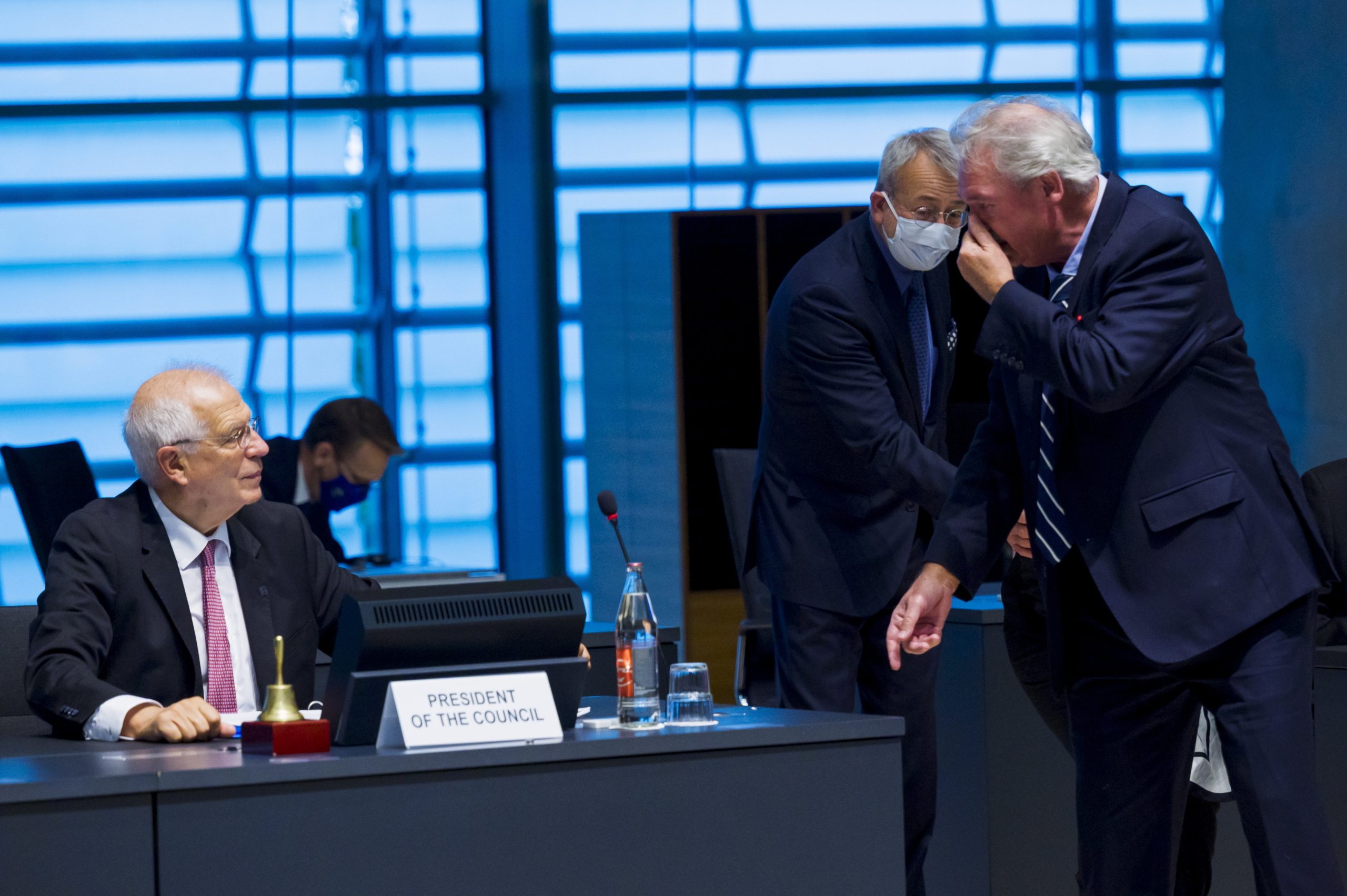 União Europeia vai avançar com sanções contra Presidente da Bielorrússia