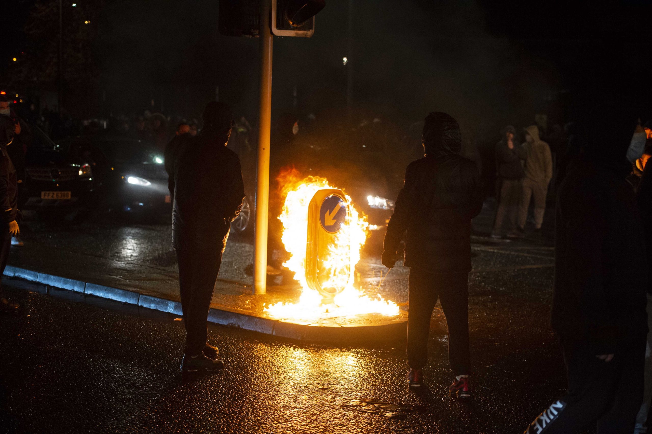 Violência em Belfast. O que está a acontecer?