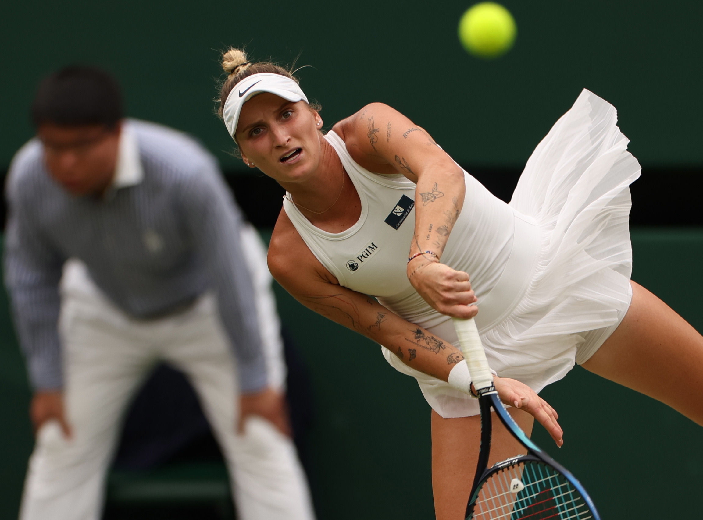 História em Wimbledon: Vondrousova torna-se a primeira finalista não cabeça de série desde 1963