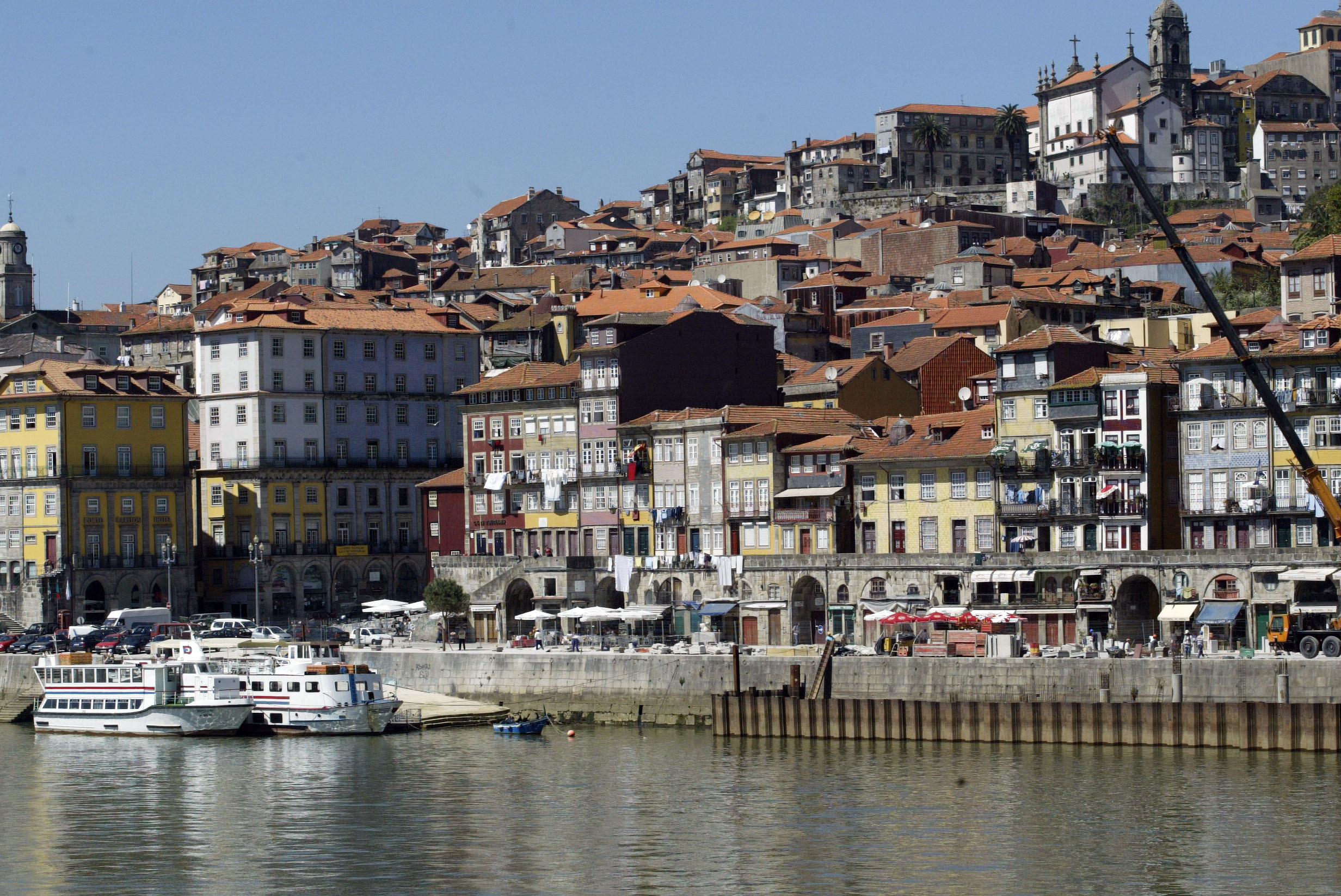 Freguesia do Centro Histórico do Porto pagou hoje salários em atraso