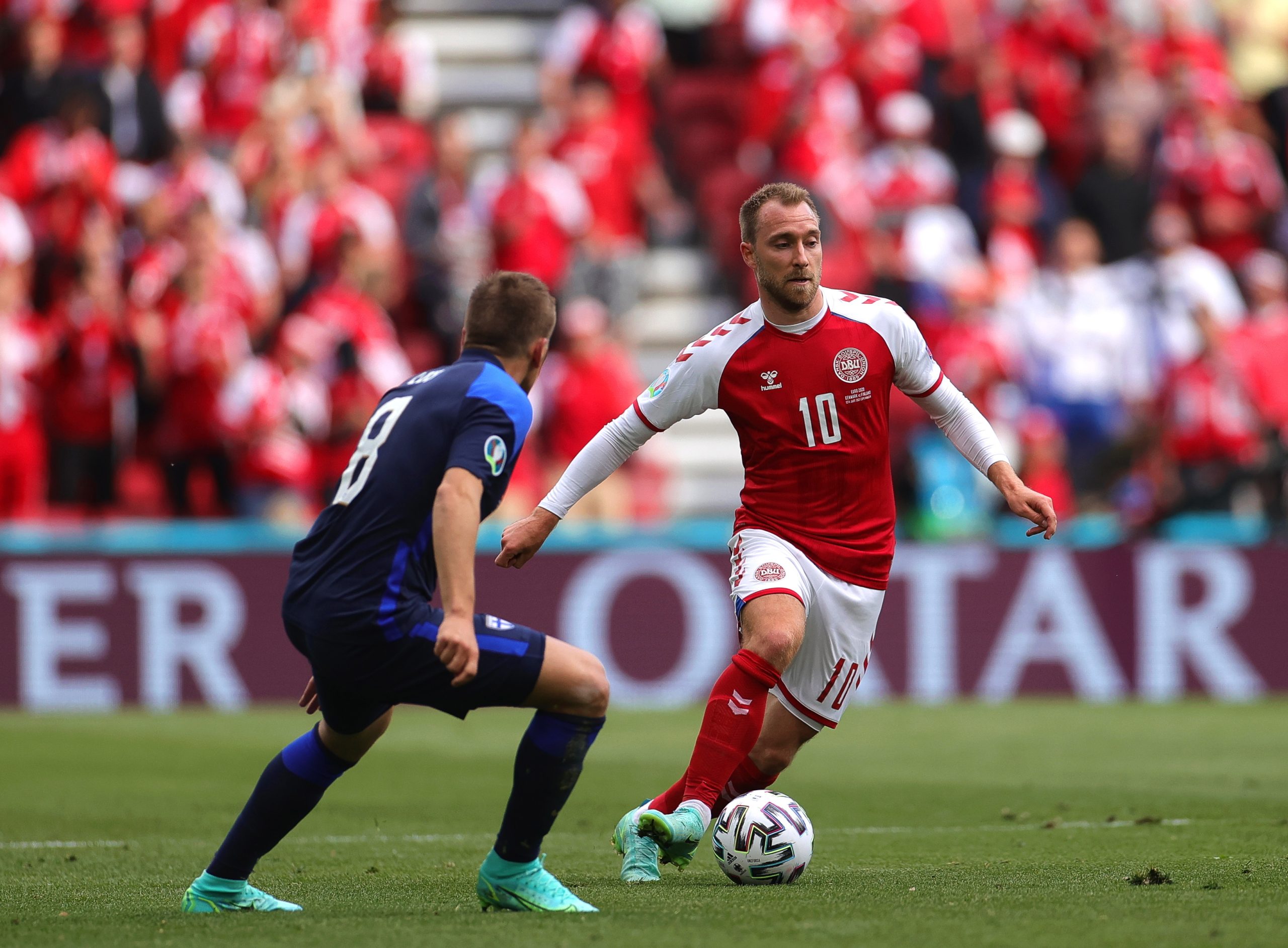 Manchester United contrata dinamarquês Eriksen